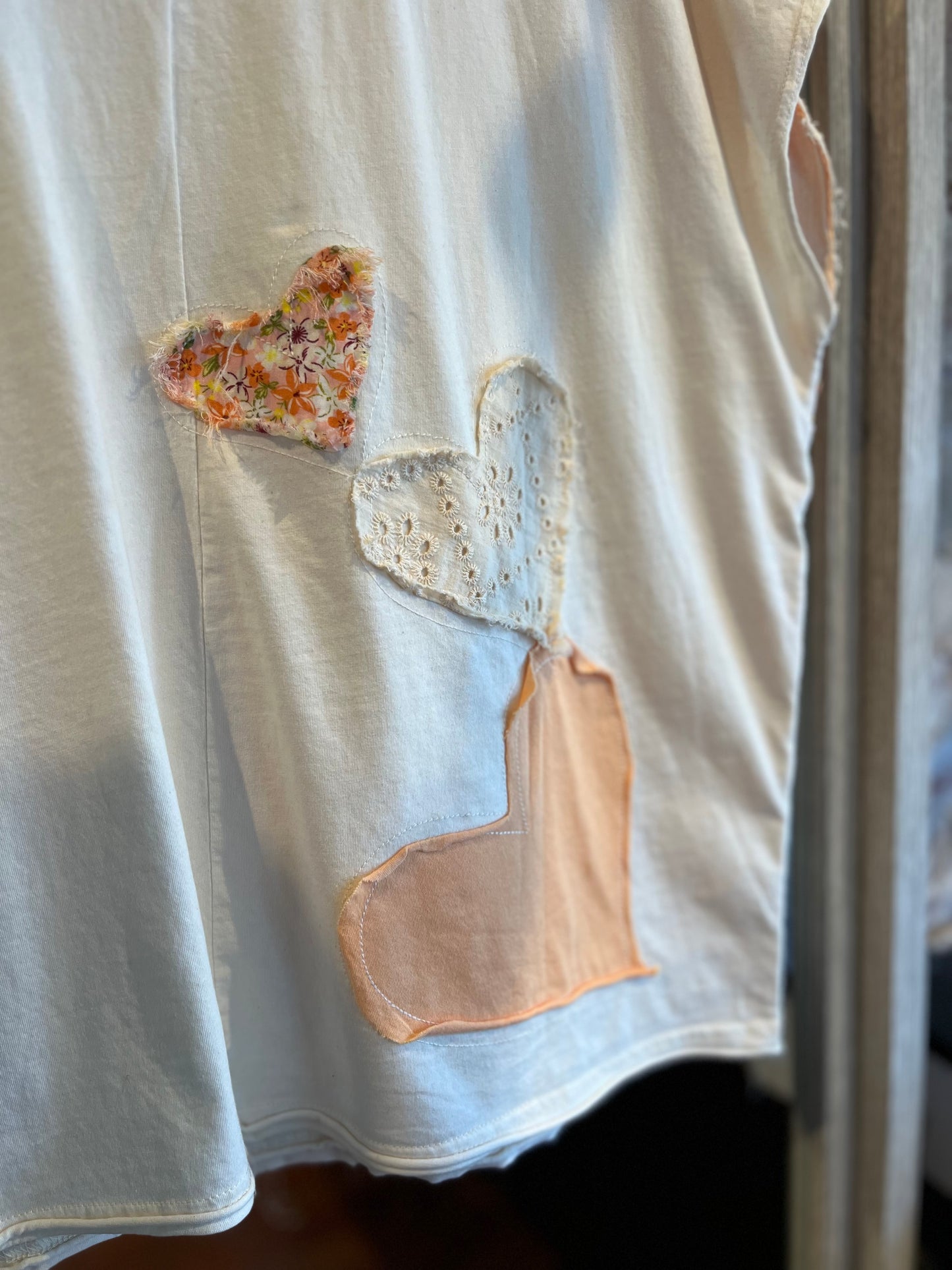 Love & Hearts Tee