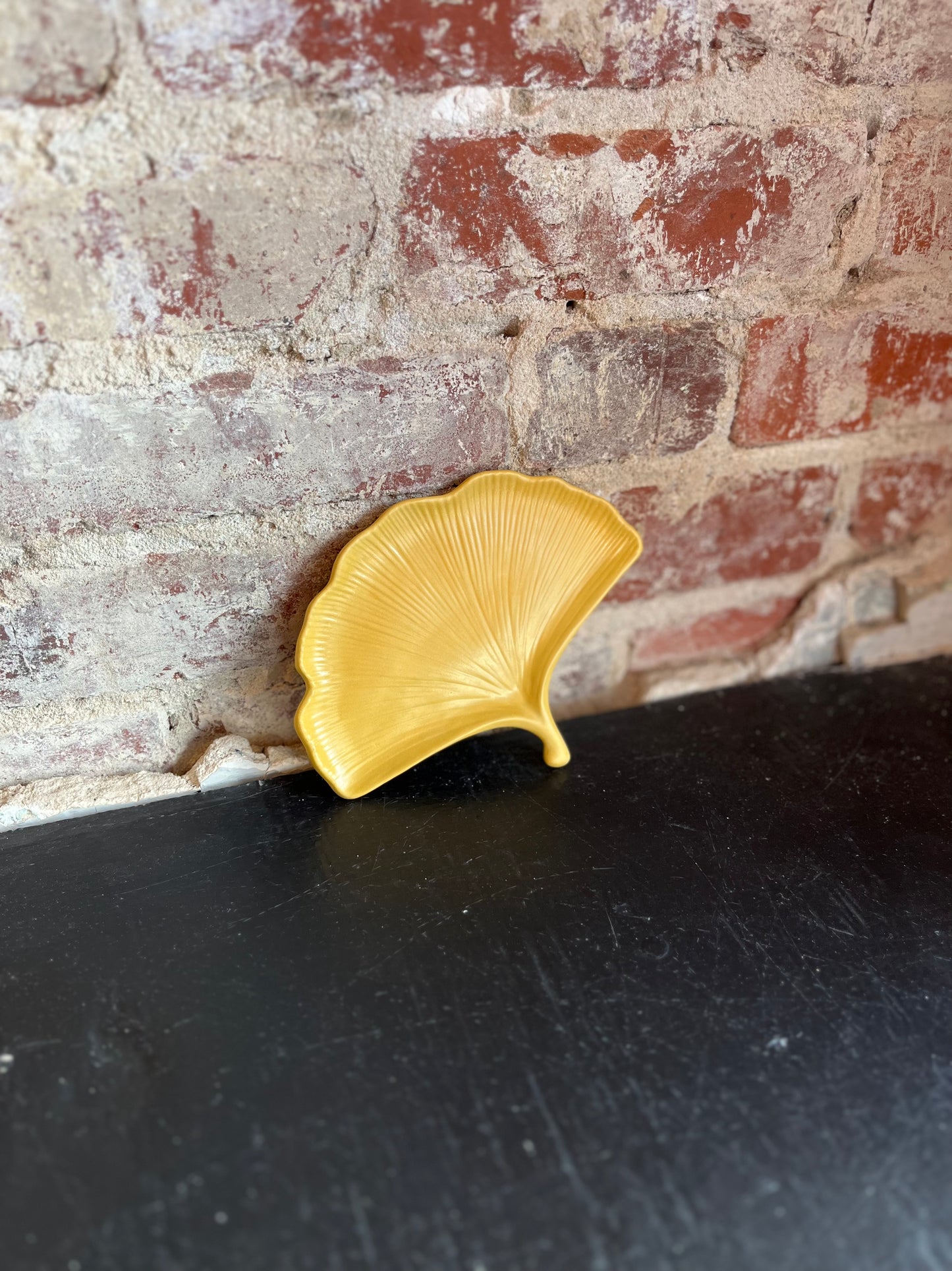 Ginkgo Leaf Tray
