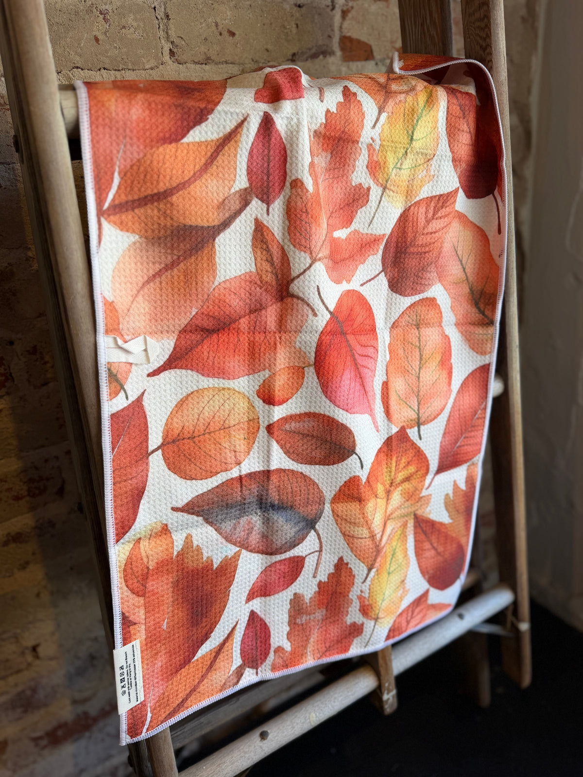 Leaf Pile Double-Sided Hand Towel