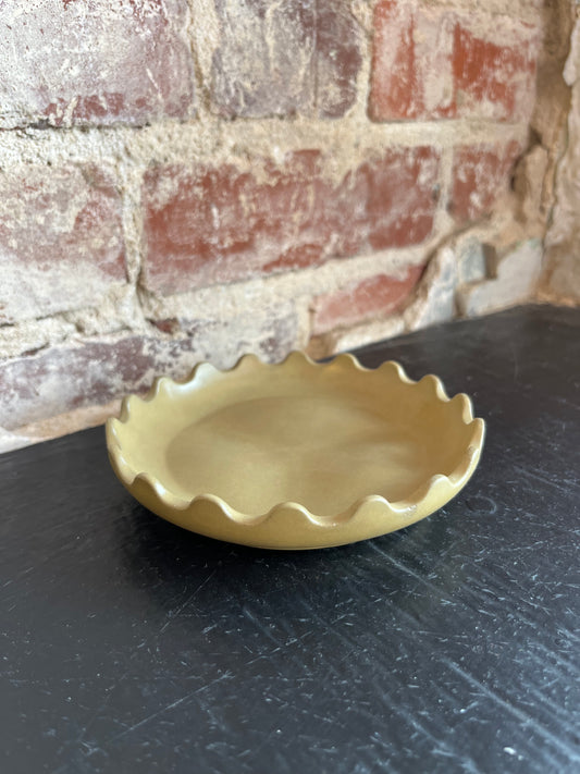 Scalloped Edge Tray - Moss