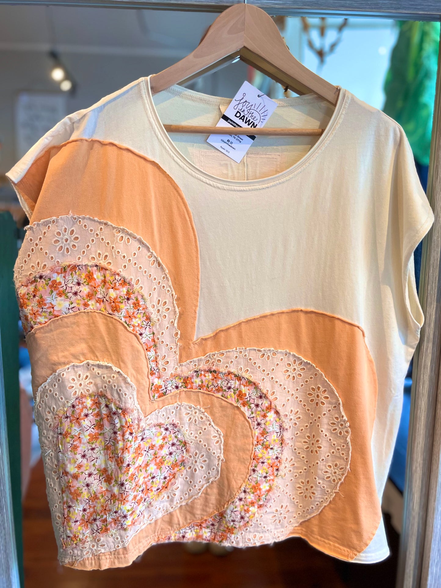 Love & Hearts Tee