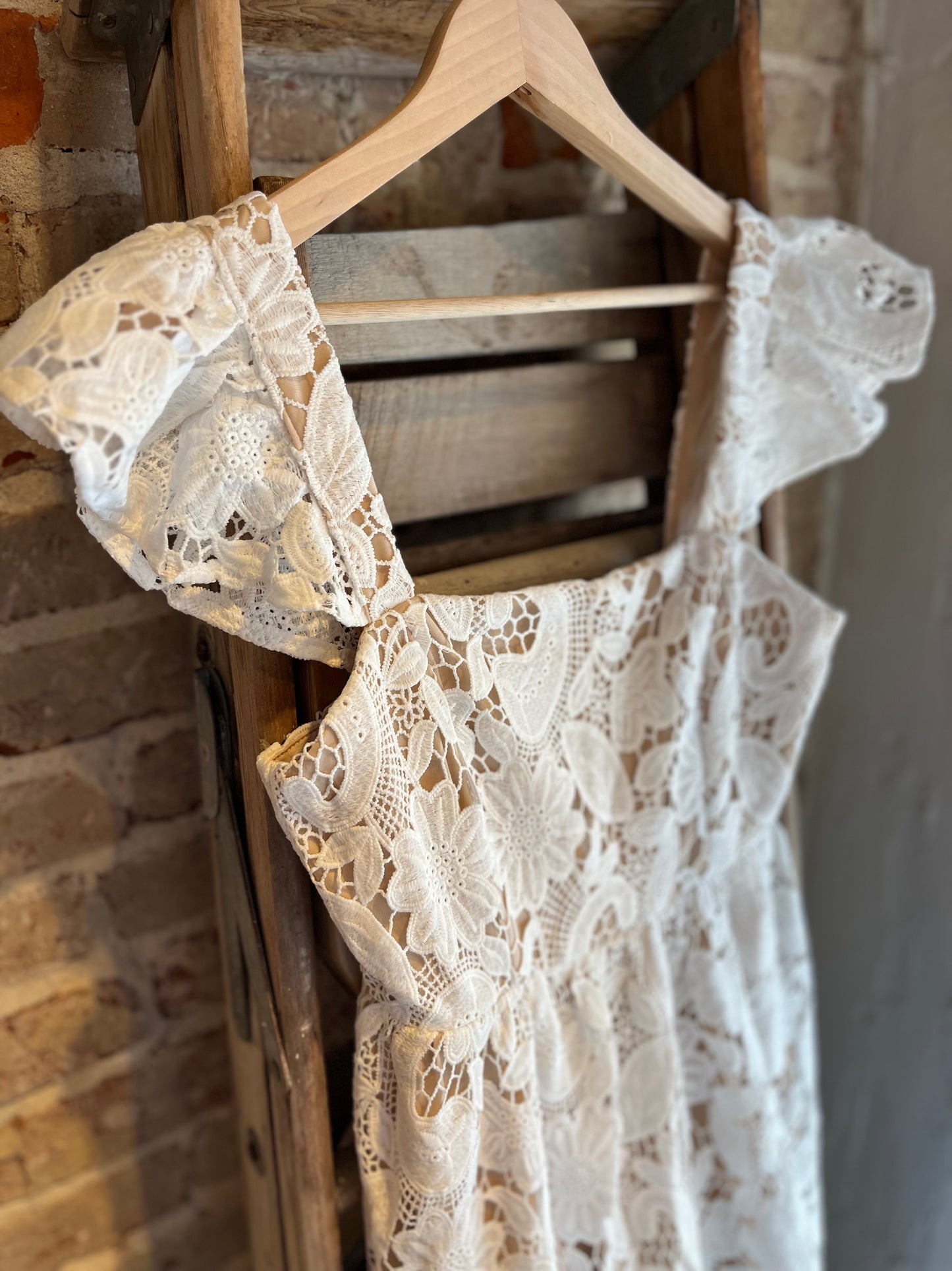 Solid Lace Midi Dress - White