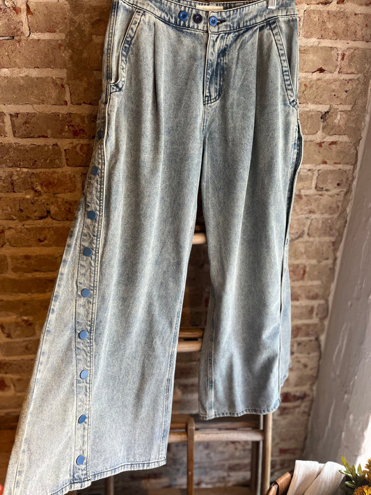 Button Up Wide Leg Denim Jeans