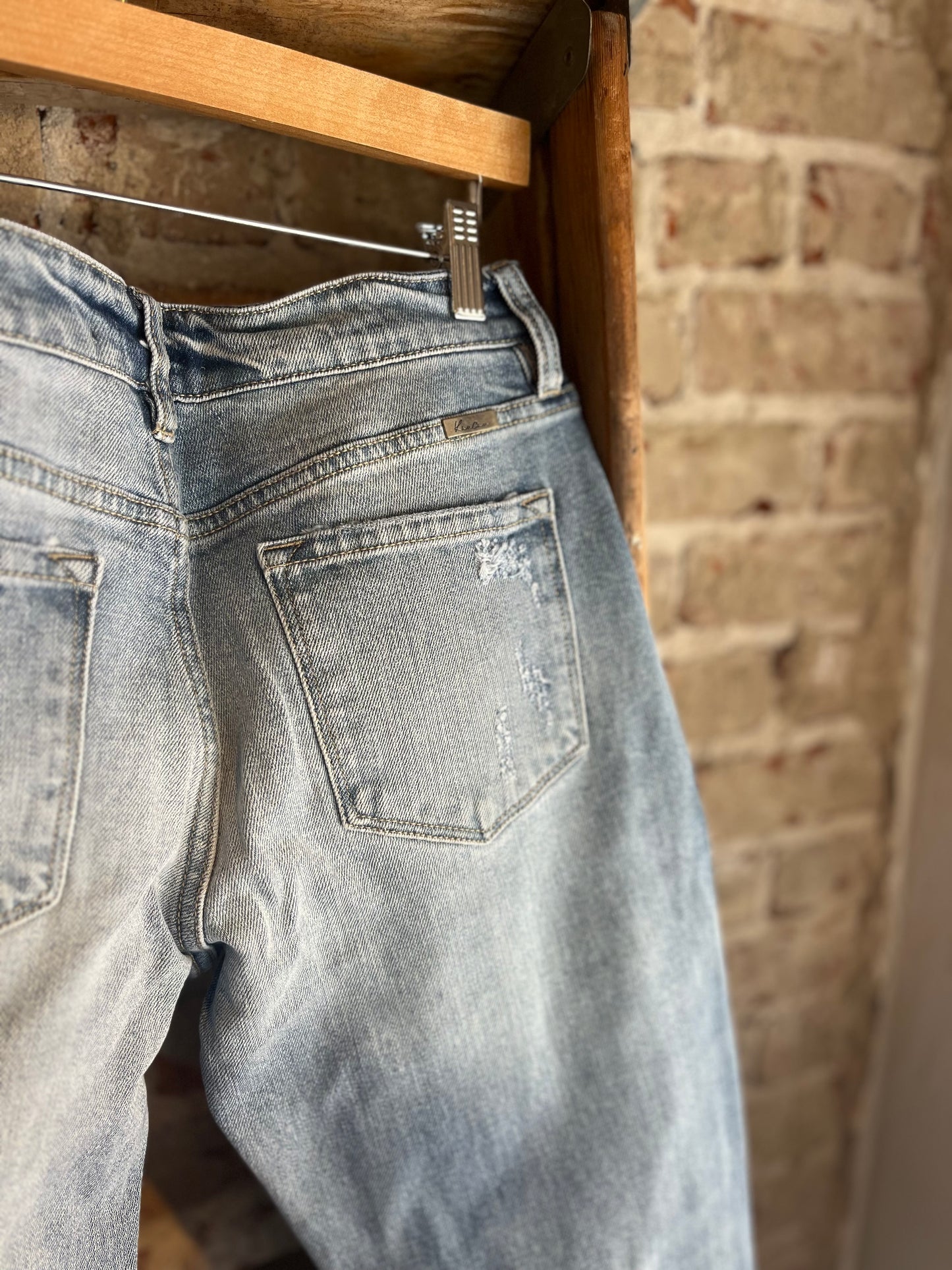 Mid Rise Boyfriend Fit Jeans