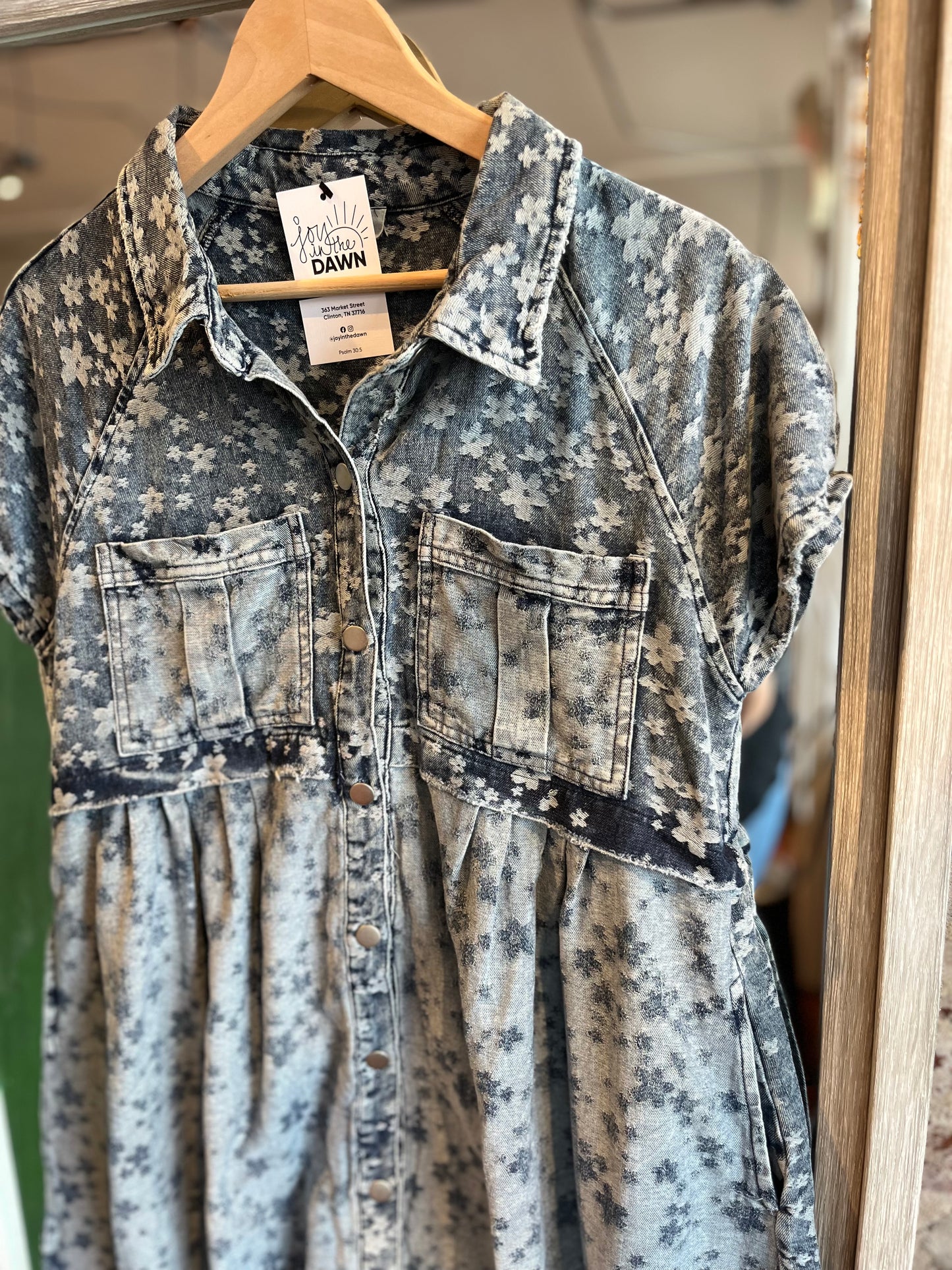 Floral Buttondown Tunic Dress