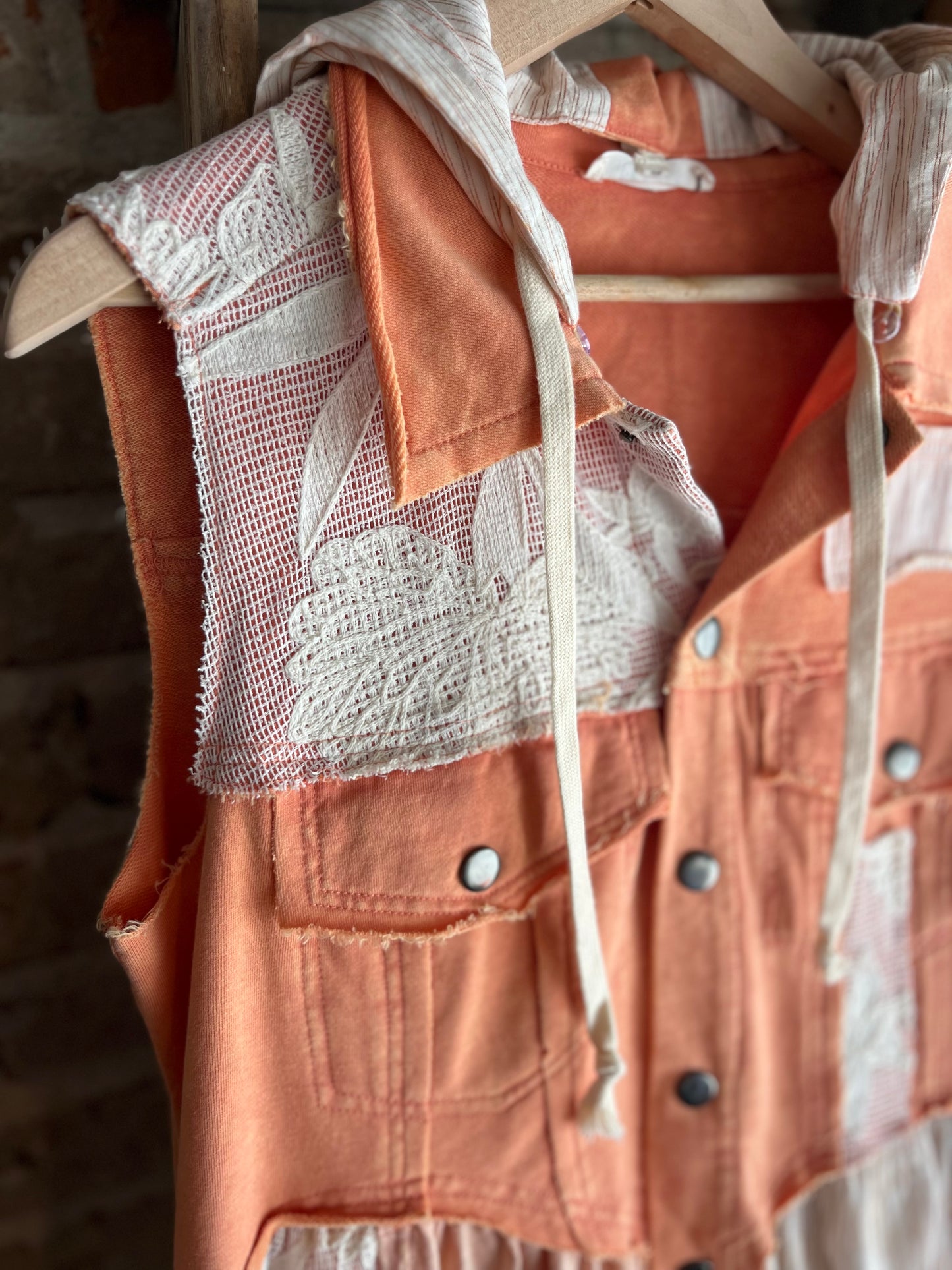Lace & Ruffle Vest-Orange/Cream