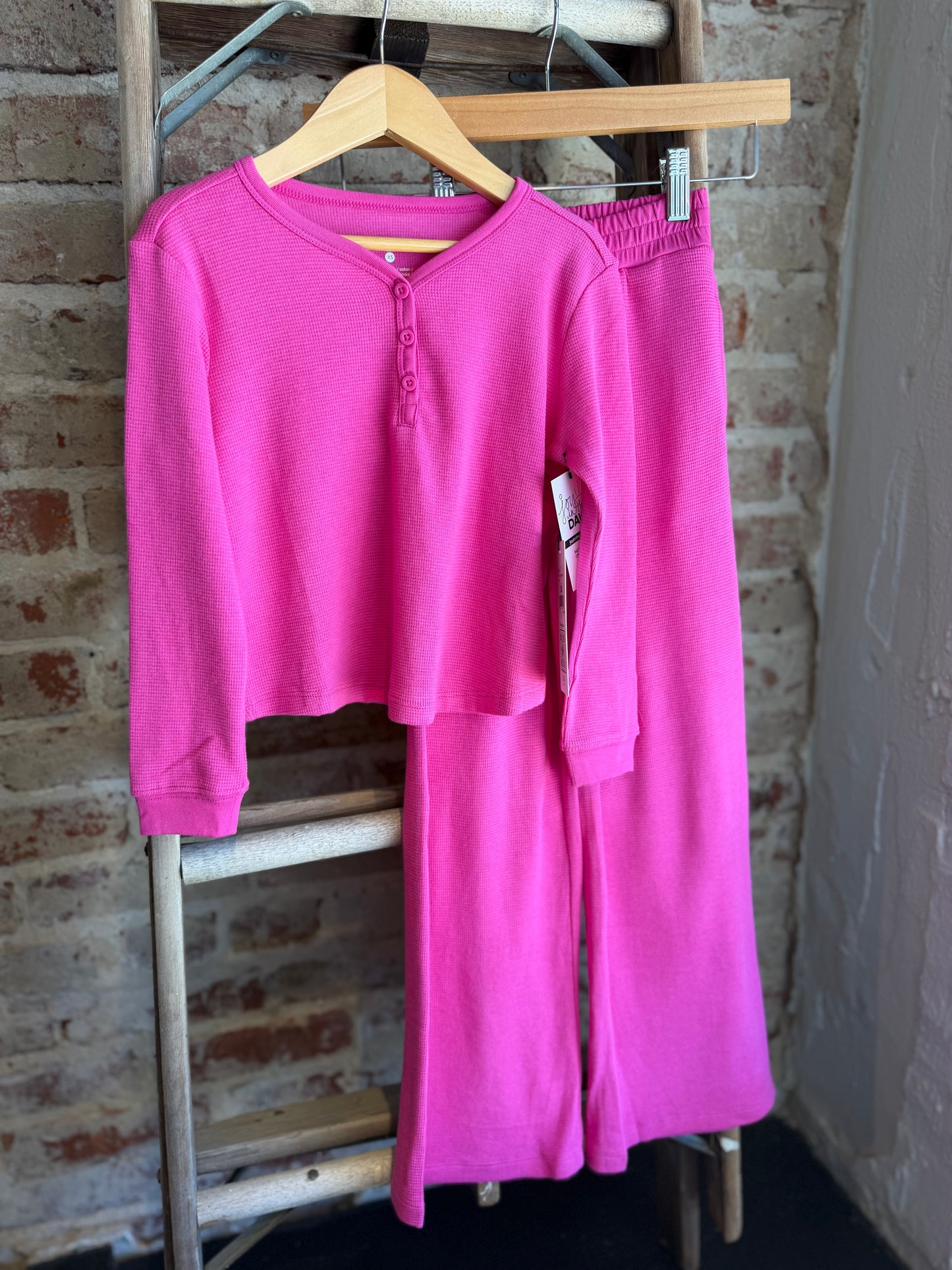 Girls Waffle Knit Henley -Fuchsia