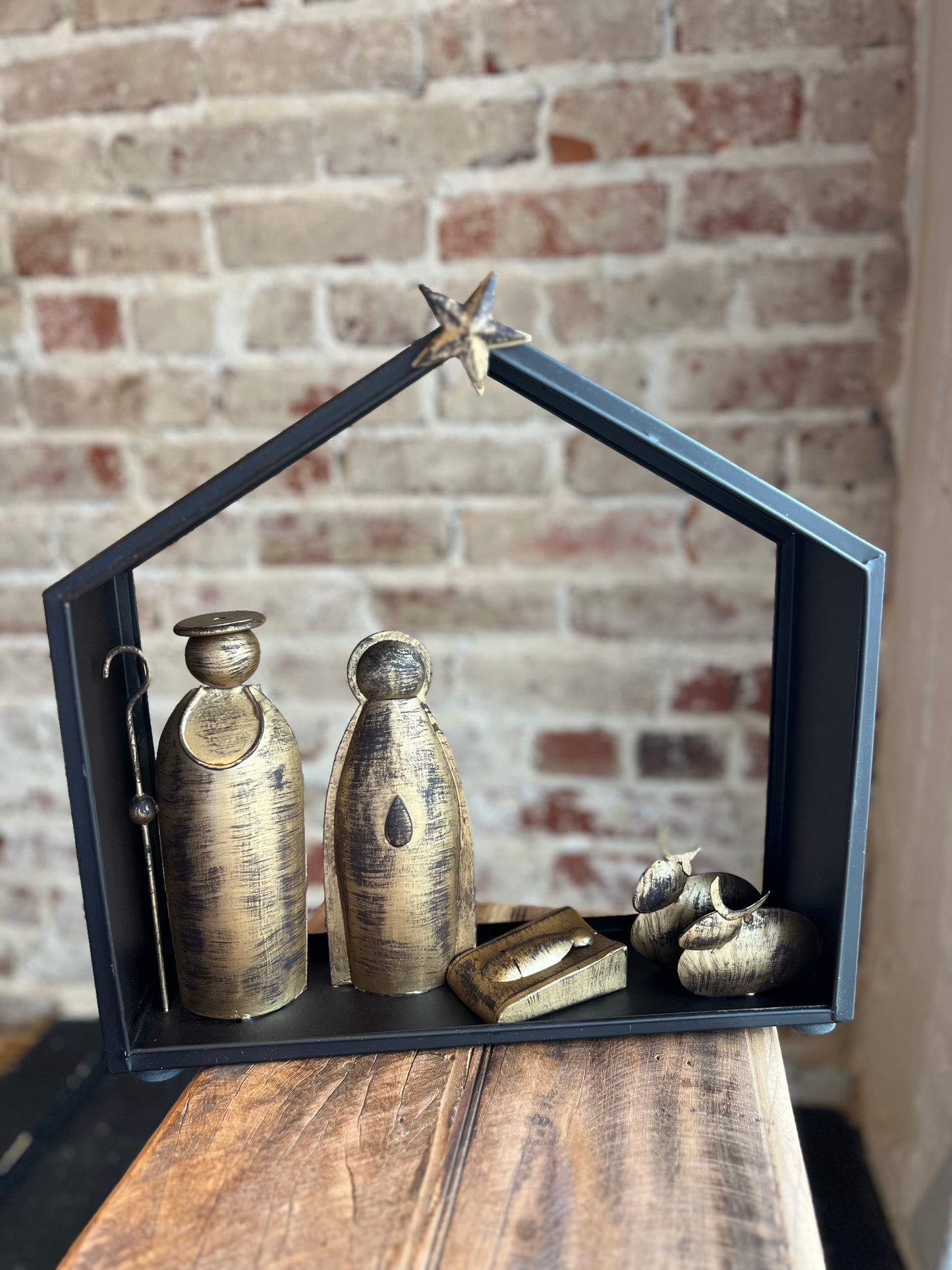 Metal Nativity Scene w/ Barn