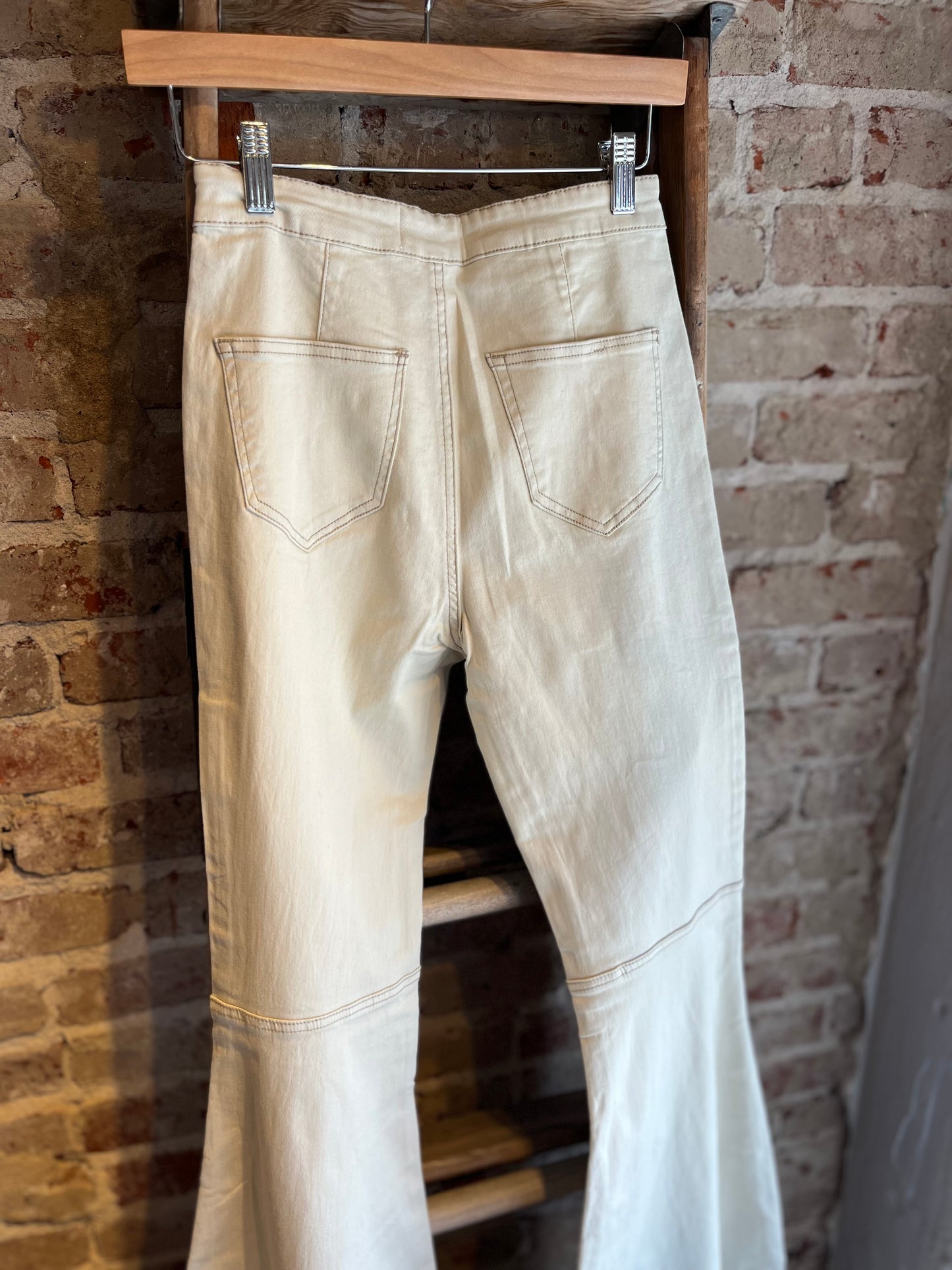 Raw Hem Bell Bottom - Off White Denim