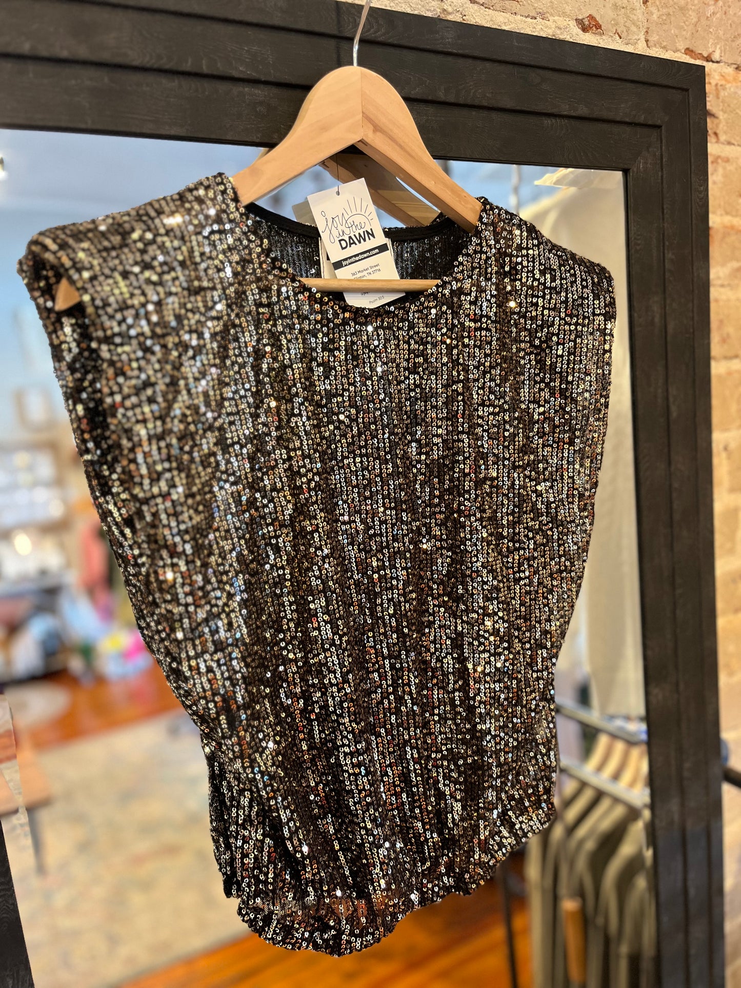Sequin Sleeveless Top - Black/Gold