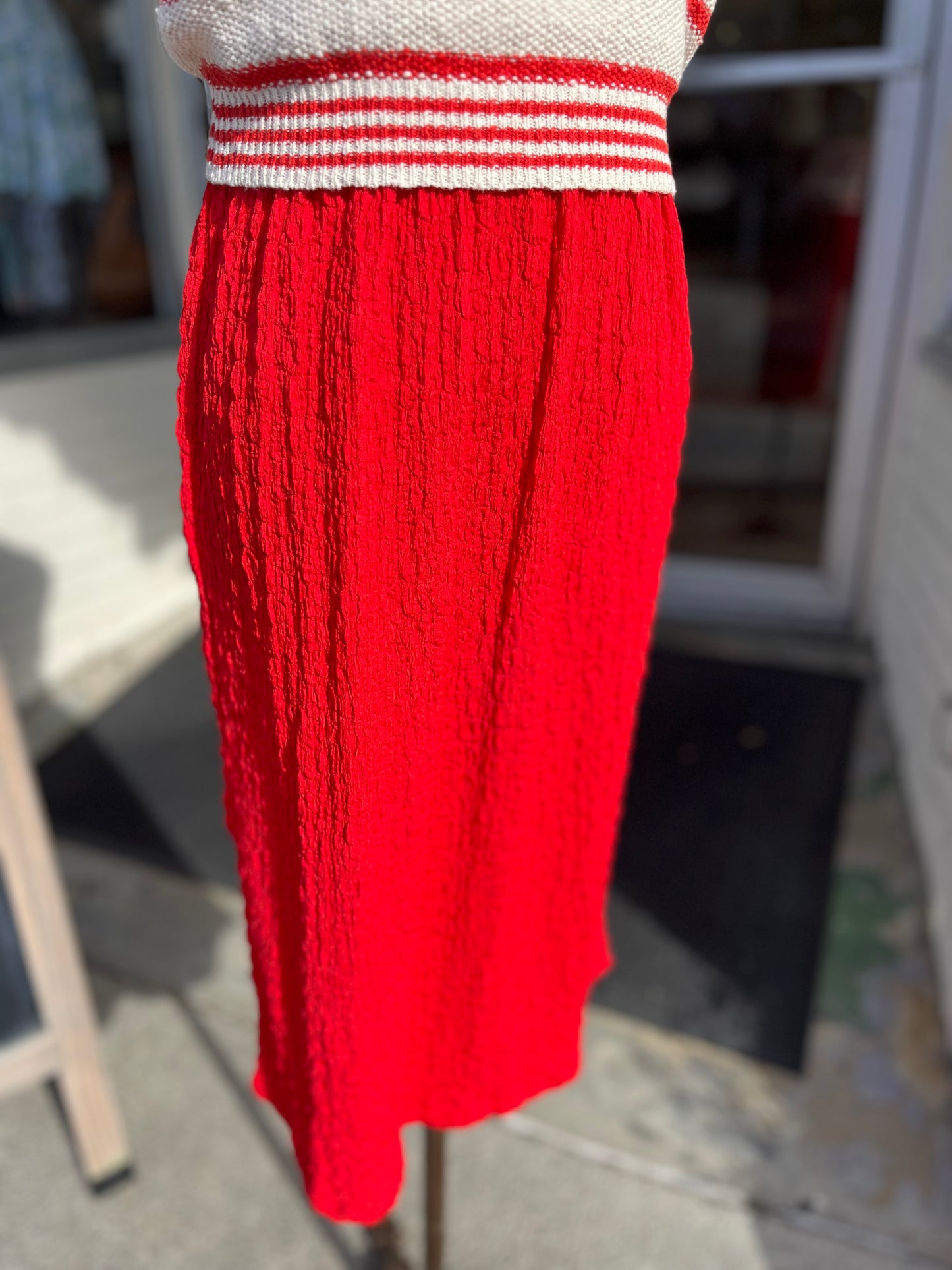Popcorn Textured Midi Skirt -Bright Red