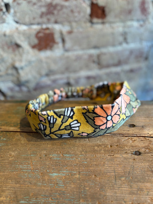 The Daisy Velvet Headband