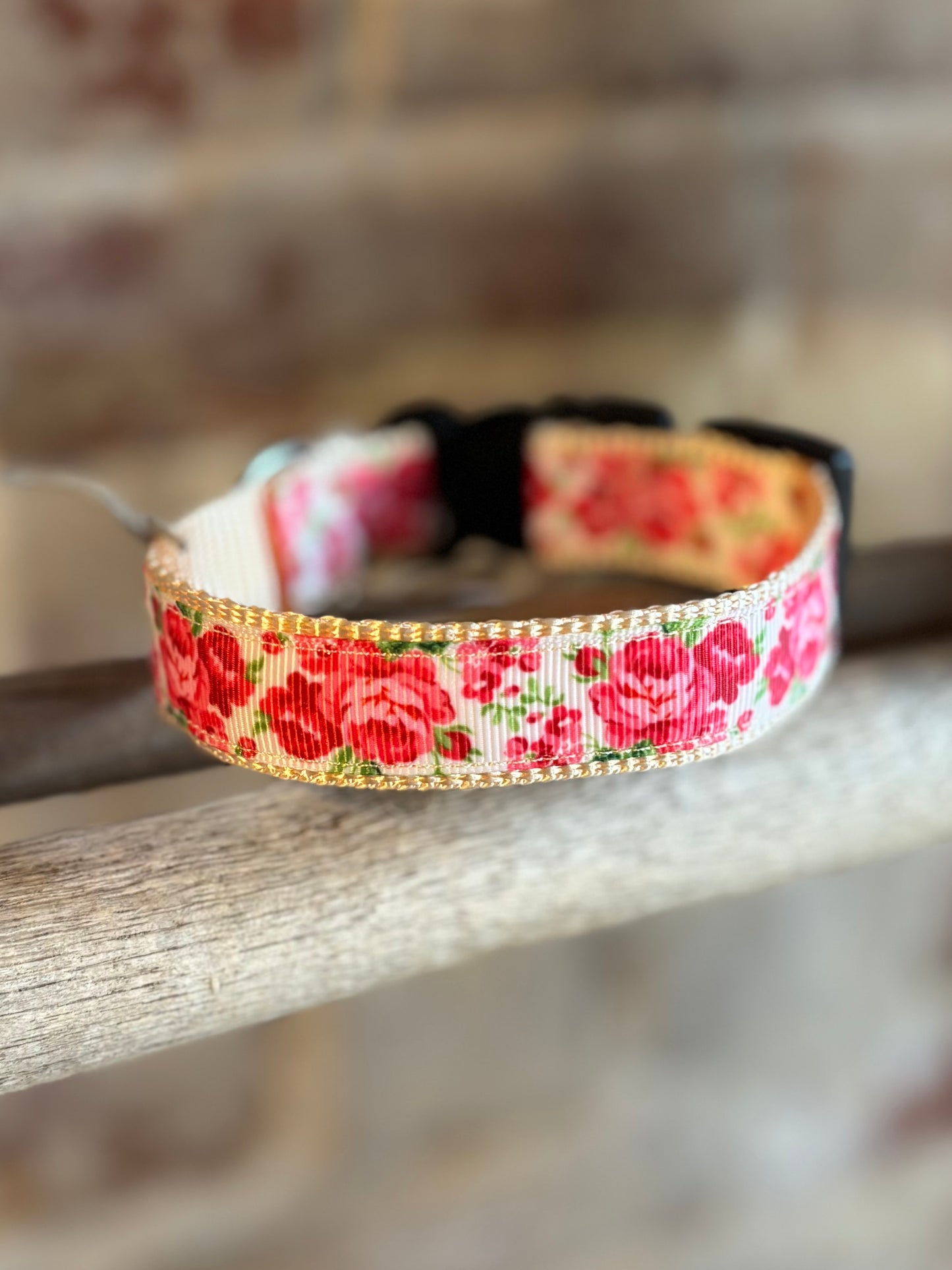 Rosey Pearl Narrow Pet Collar