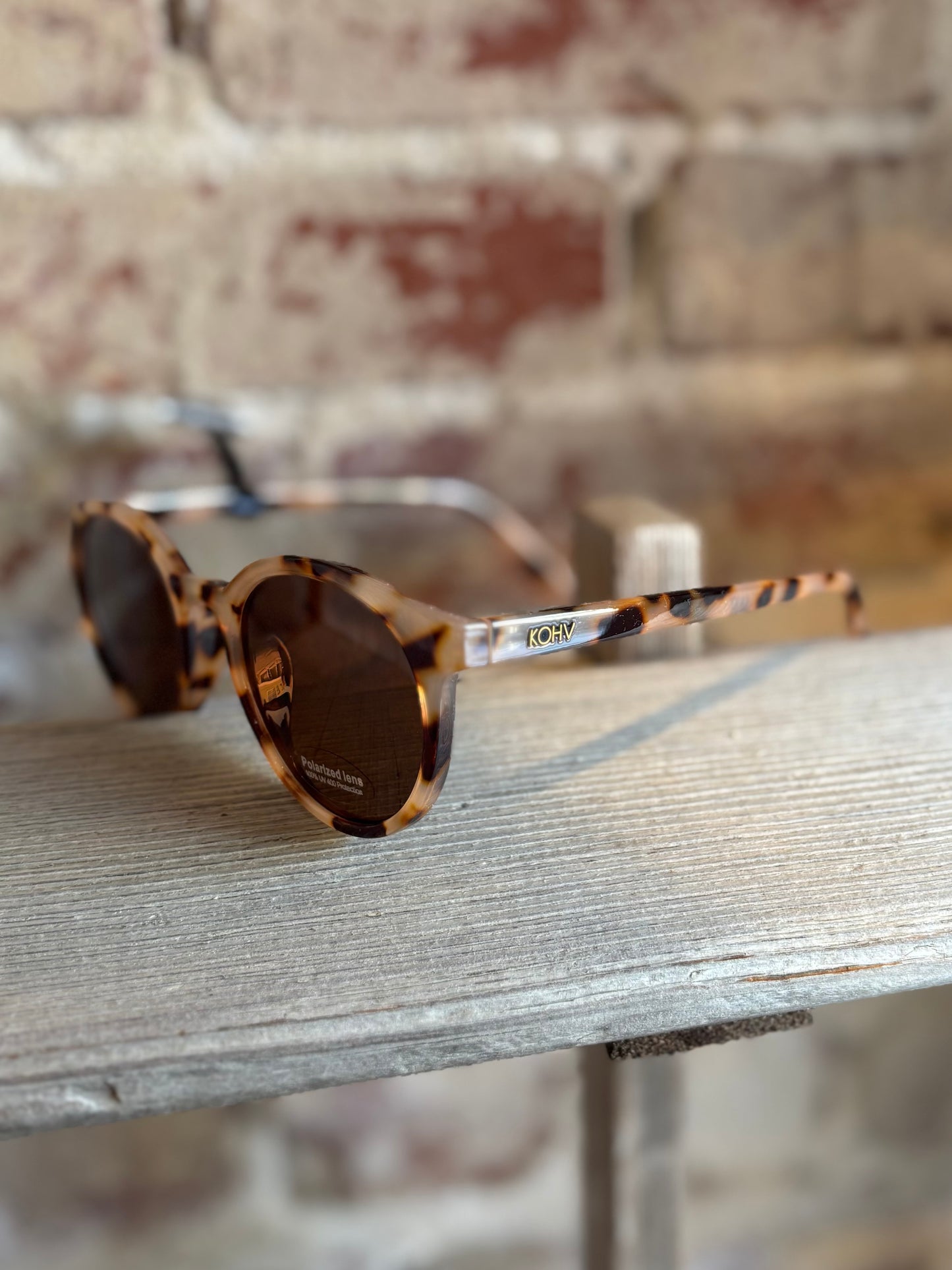 Heron Latte Round Sunglasses - Tortoise