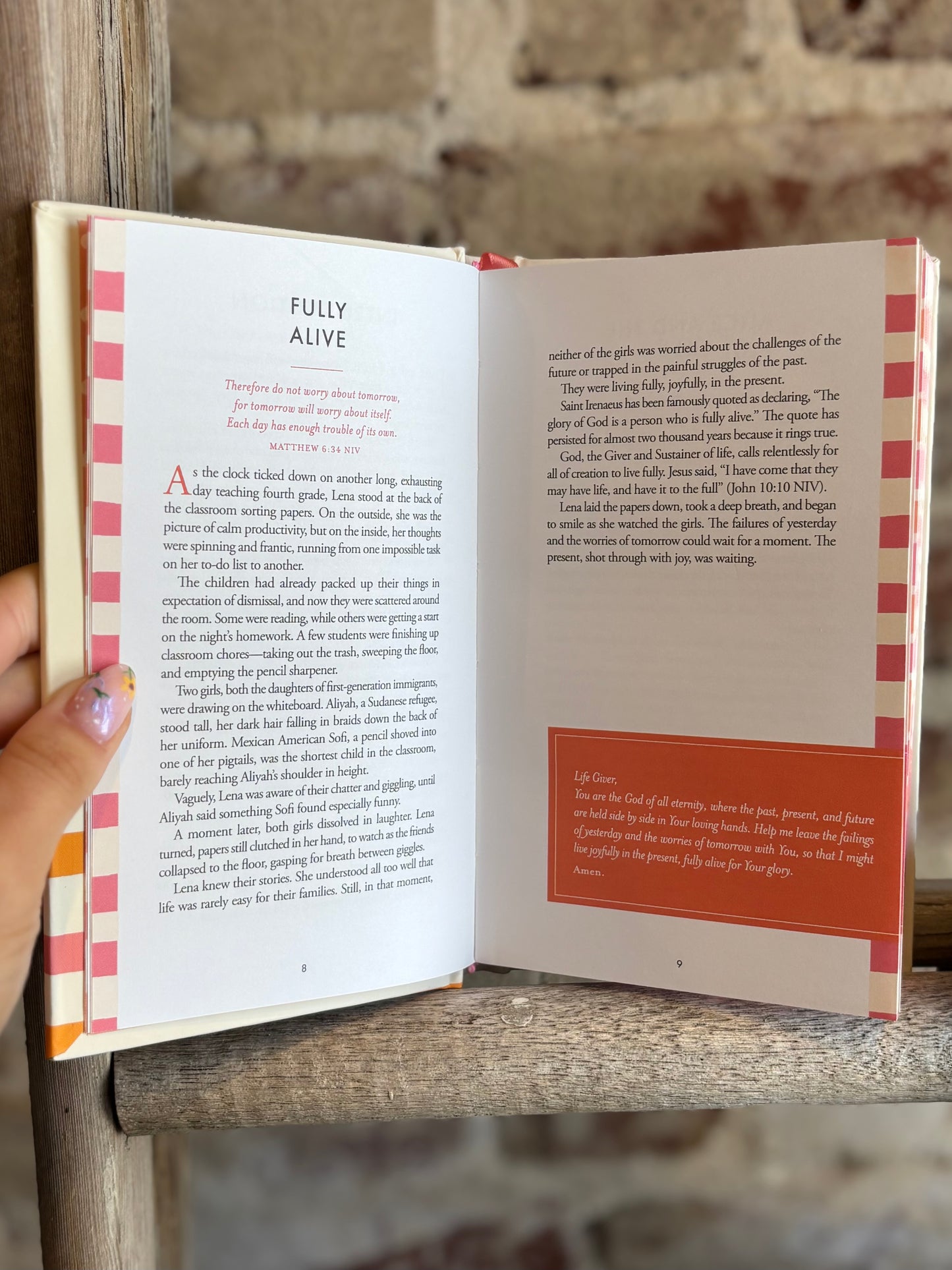 You Make A Difference: 50 Devotions For Teachers