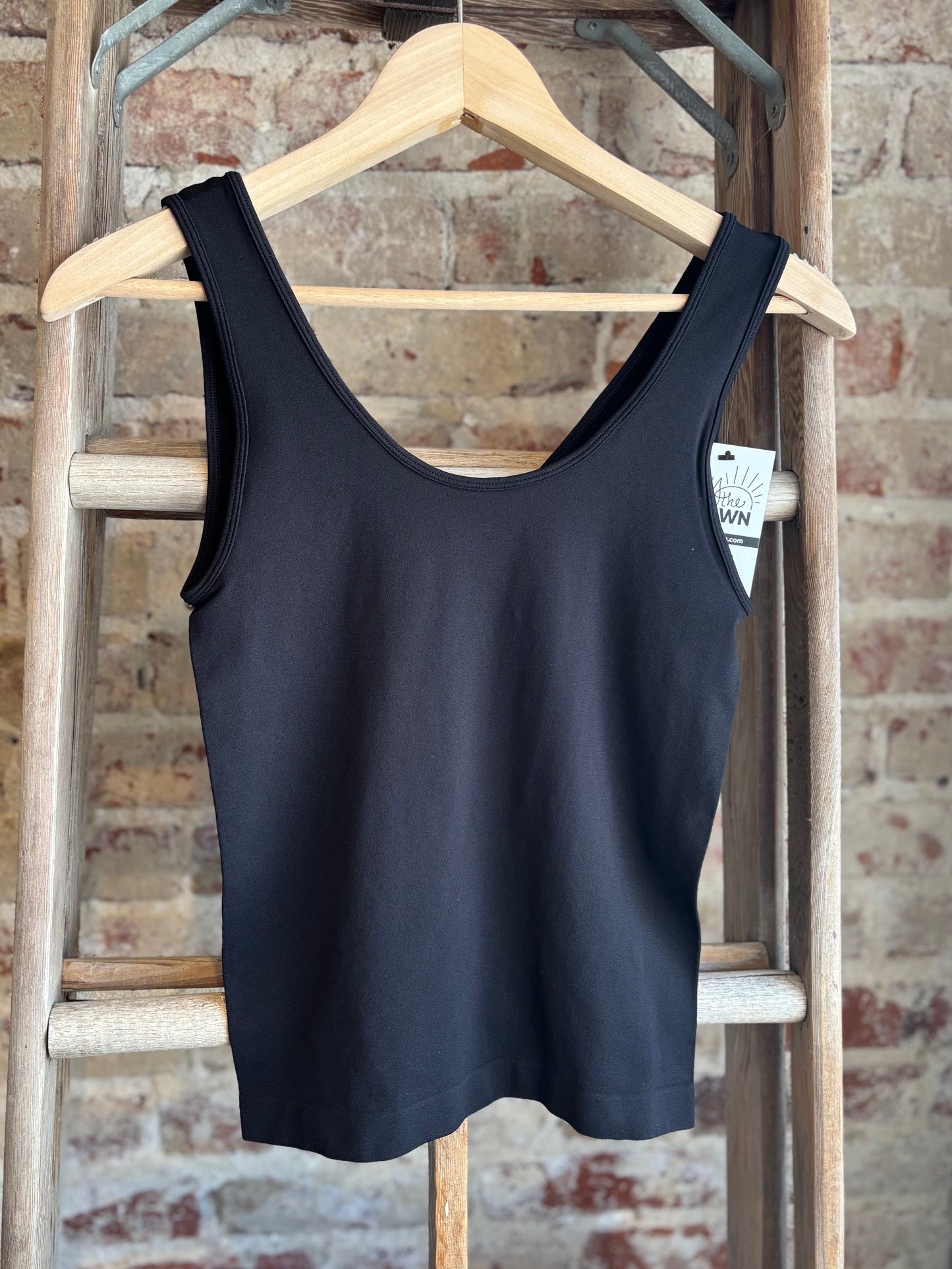 Seamless Reverse Top- Black
