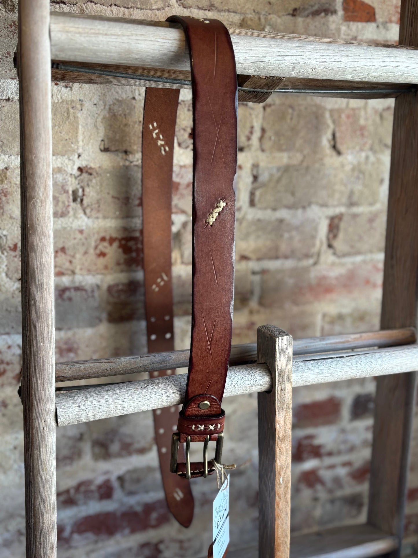 Rugged Hardware Leather Buckle Belt- Chestnut