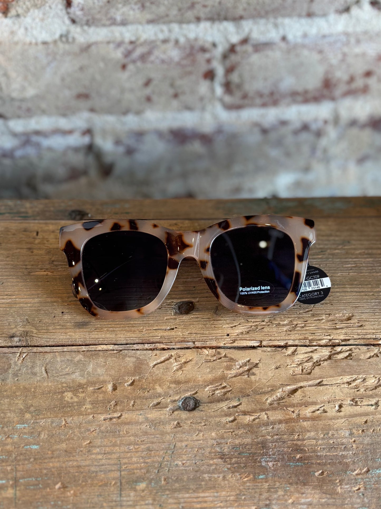 Bailey Tortoise Polarized Sunglasses - Light