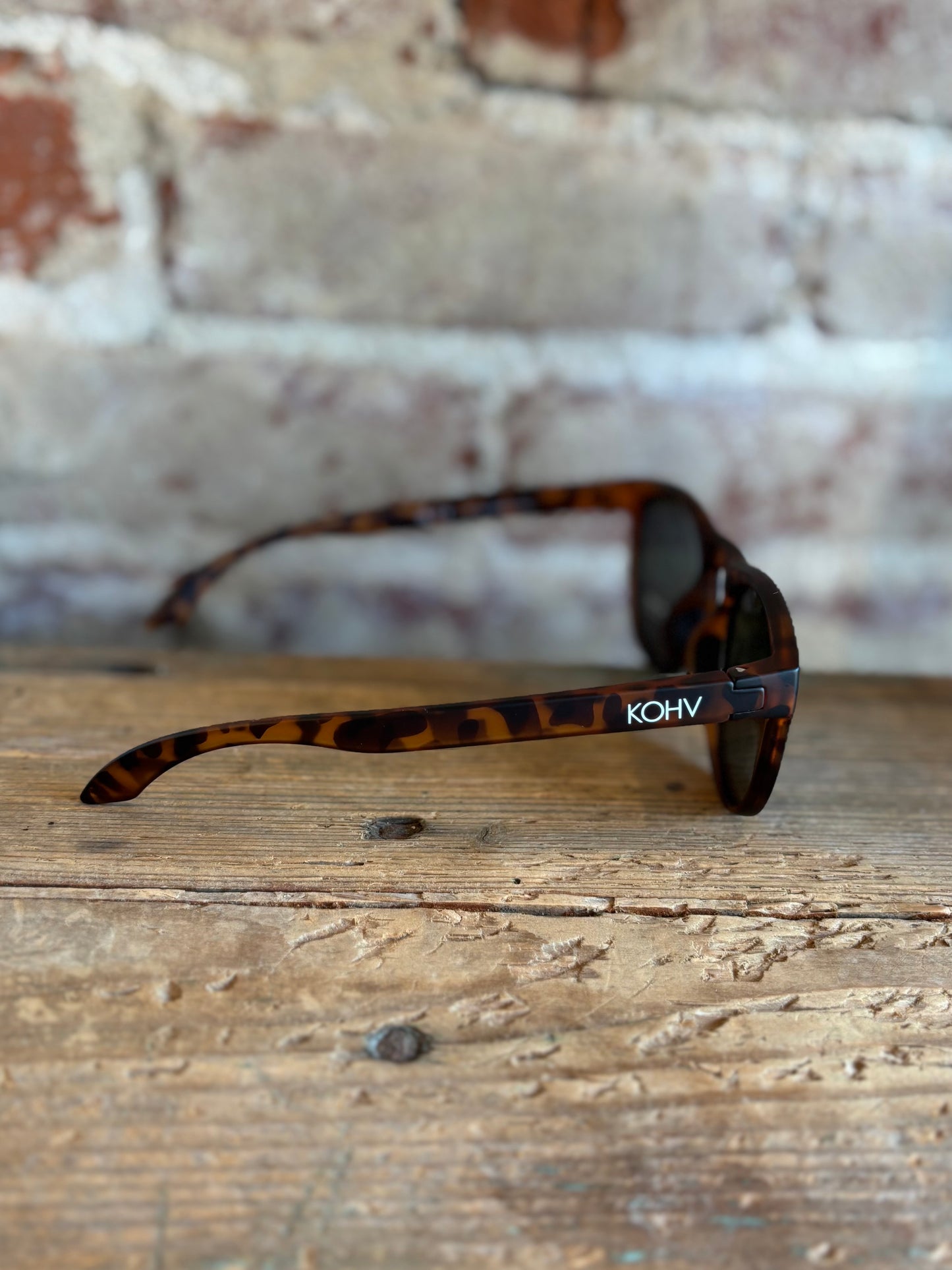 Stride Polarized Round Sunglasses - Tortoise/Blue