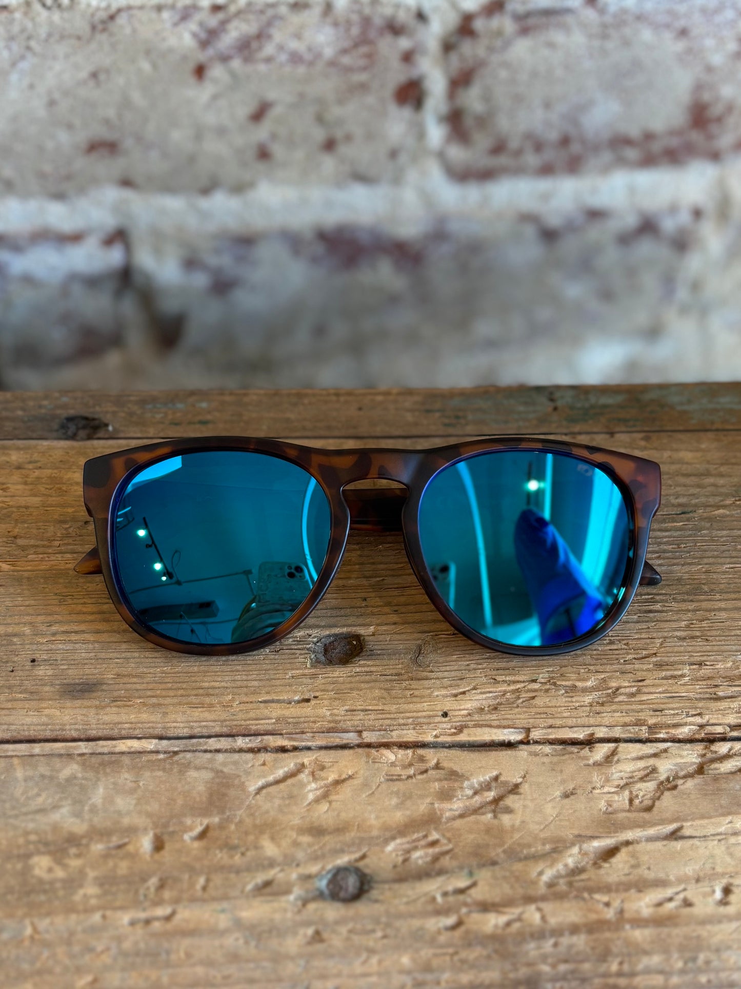 Stride Polarized Round Sunglasses - Tortoise/Blue