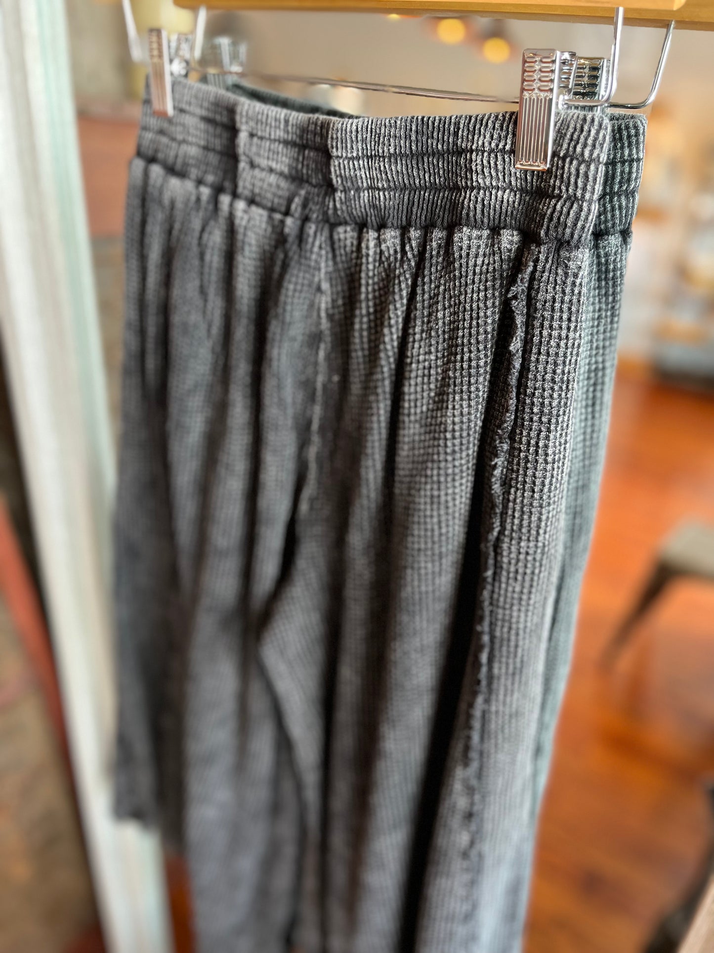 Mineral Washed Waffle Pants- Black