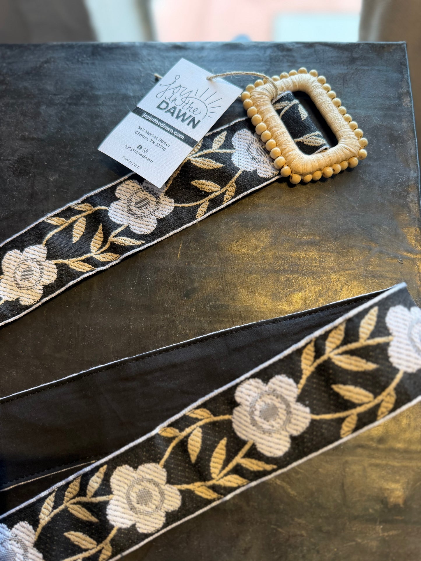 Floral Beaded Belt - Black/White