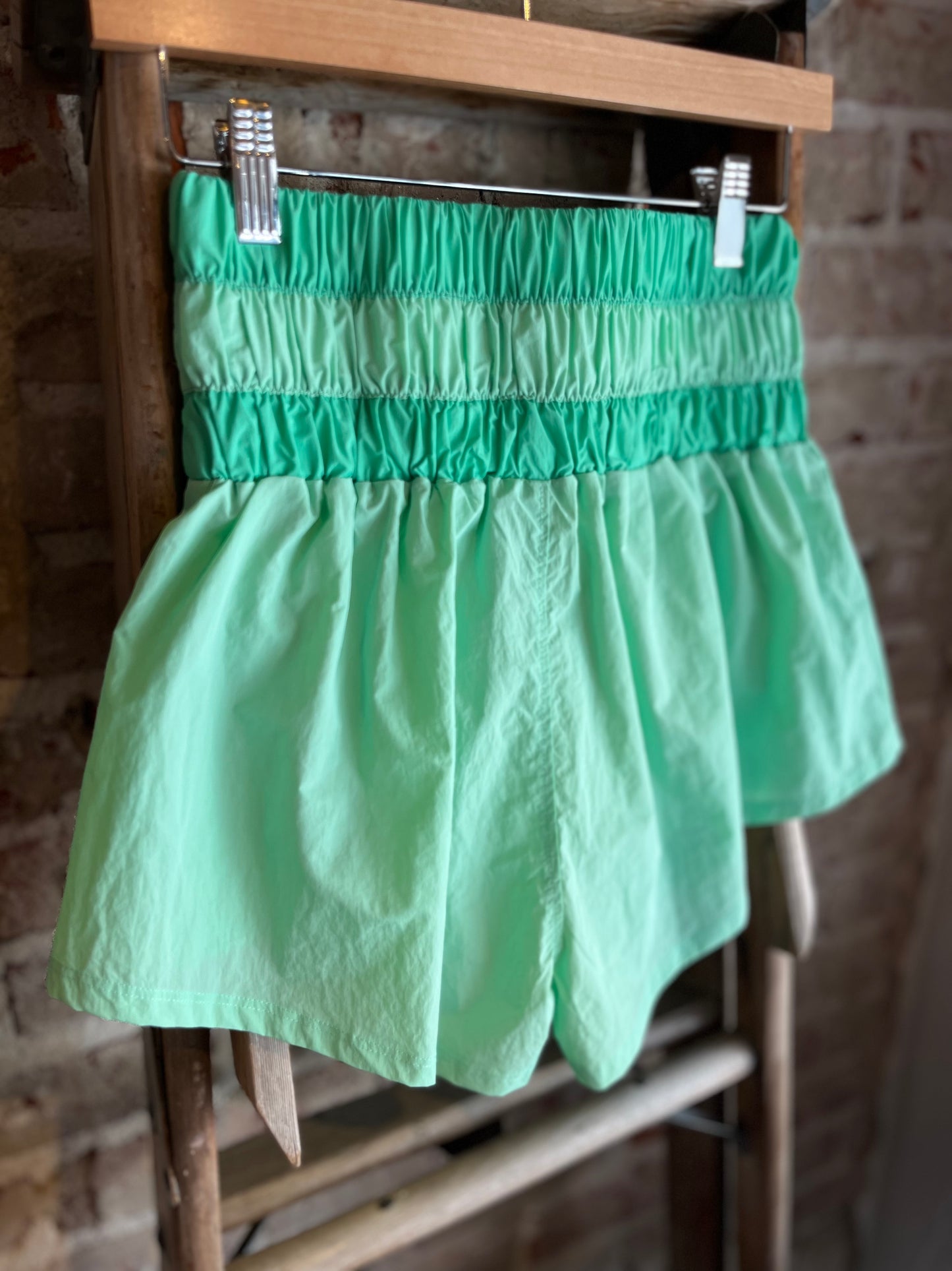 Colorblock Sporty Shorts- Apple Green