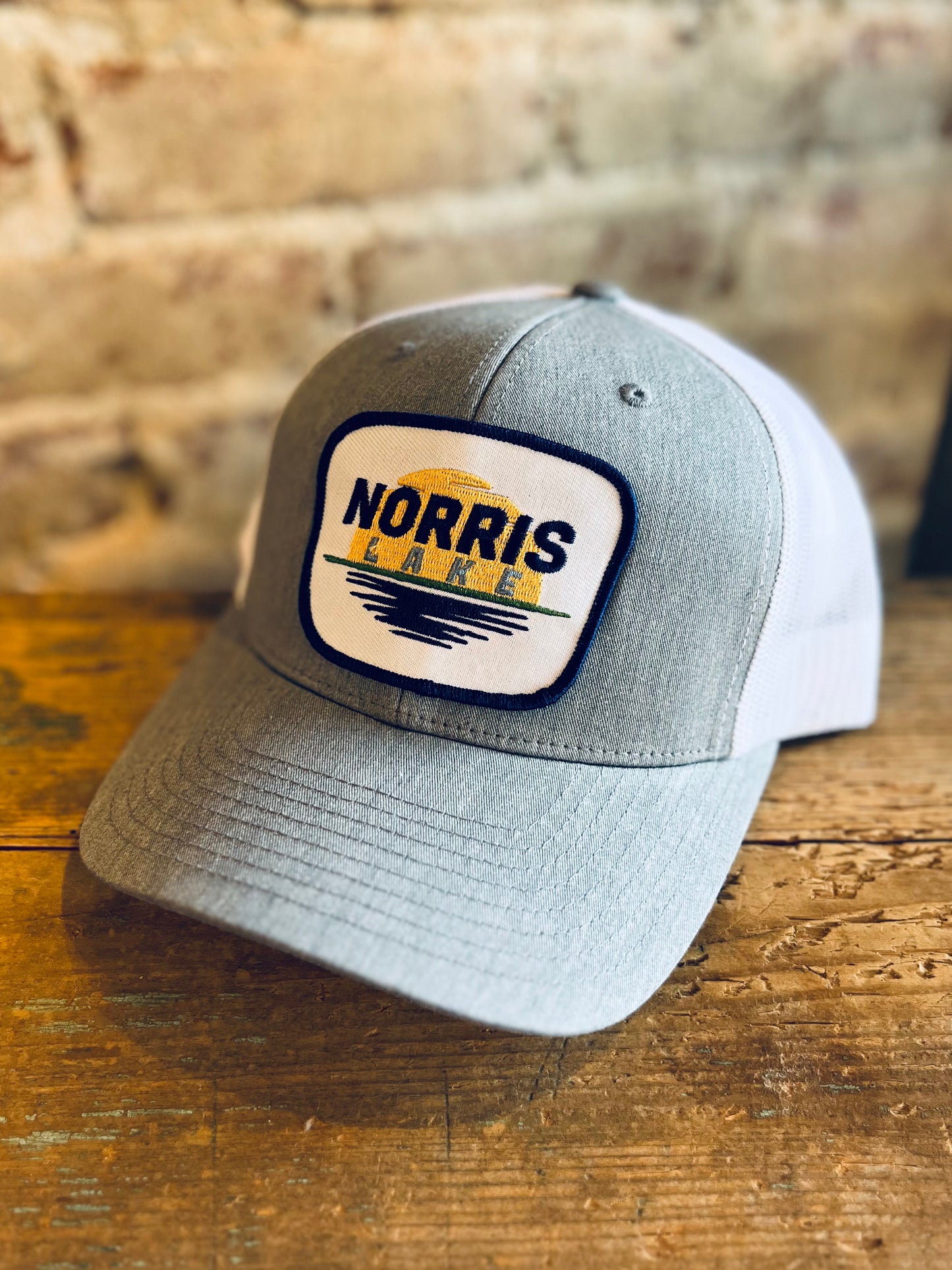 Norris Lake Sunset Hat- Gray/White