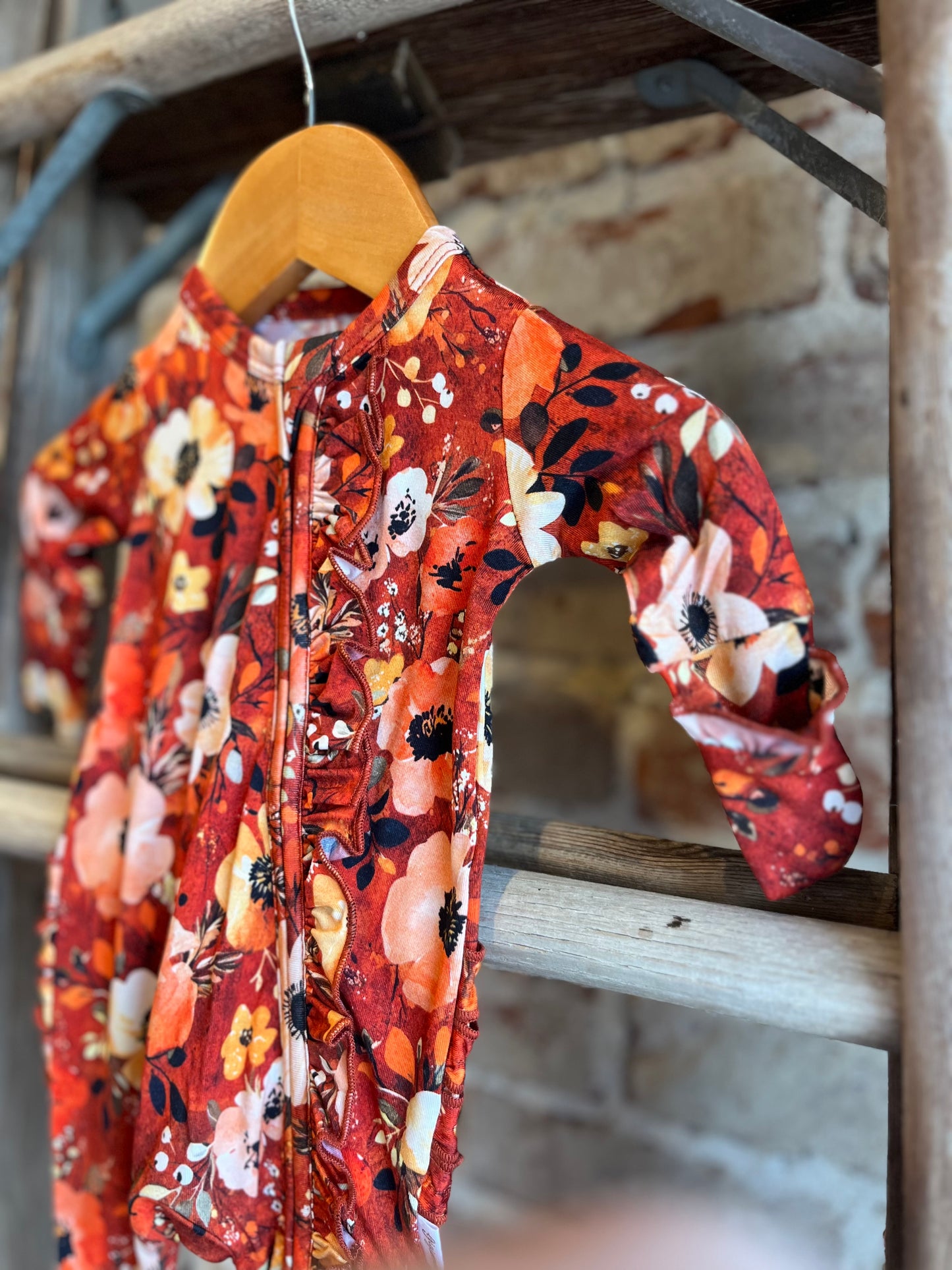 Auburn Floral Bamboo Ruffle Zip