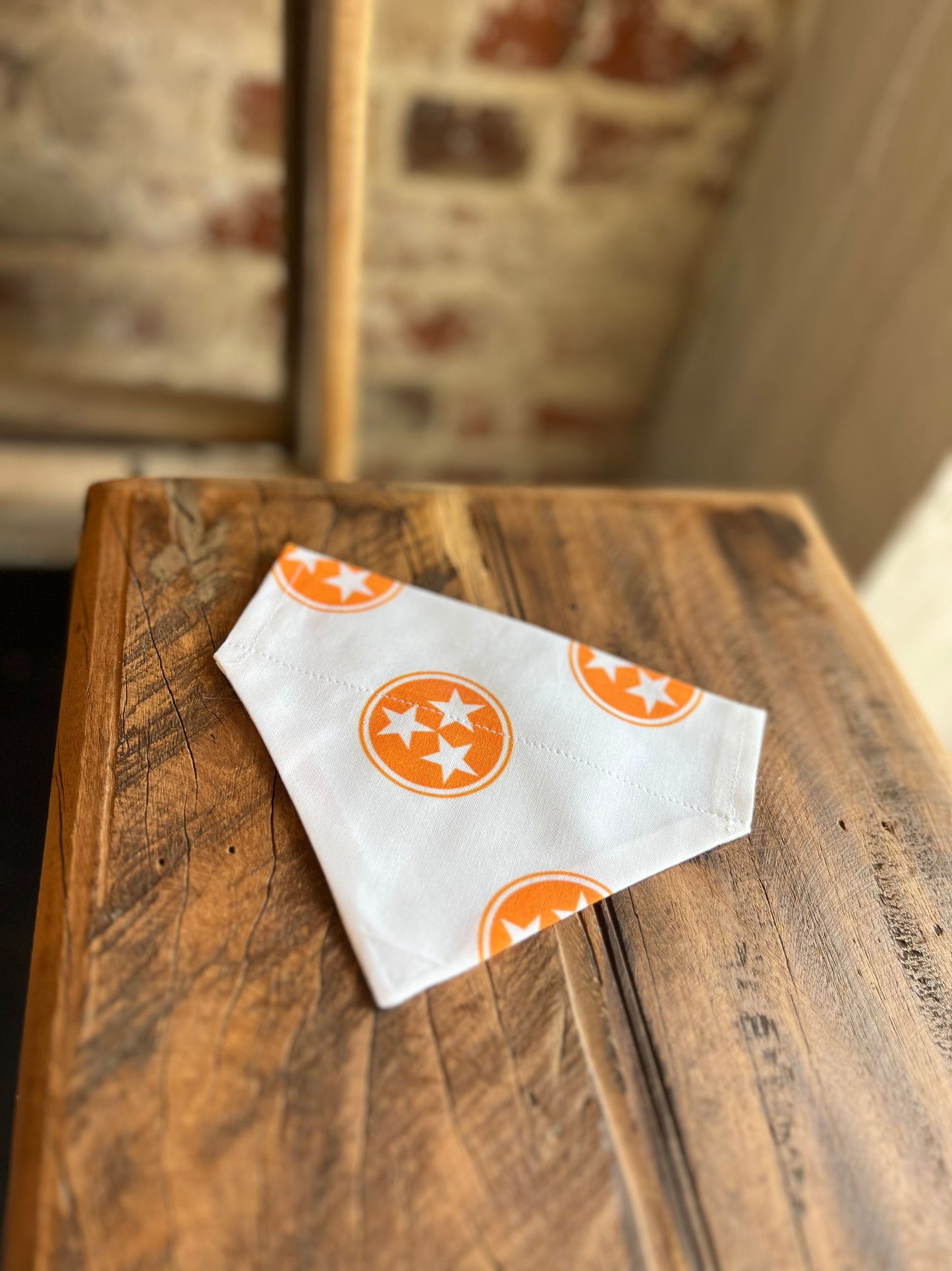 Tri Star Collar Bandana- White/Orange
