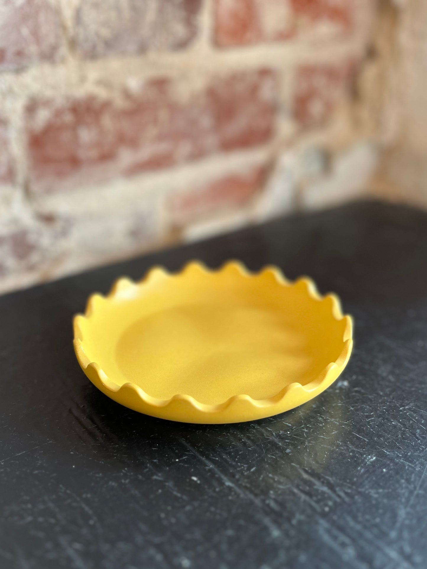 Scalloped Edge Tray - Yellow