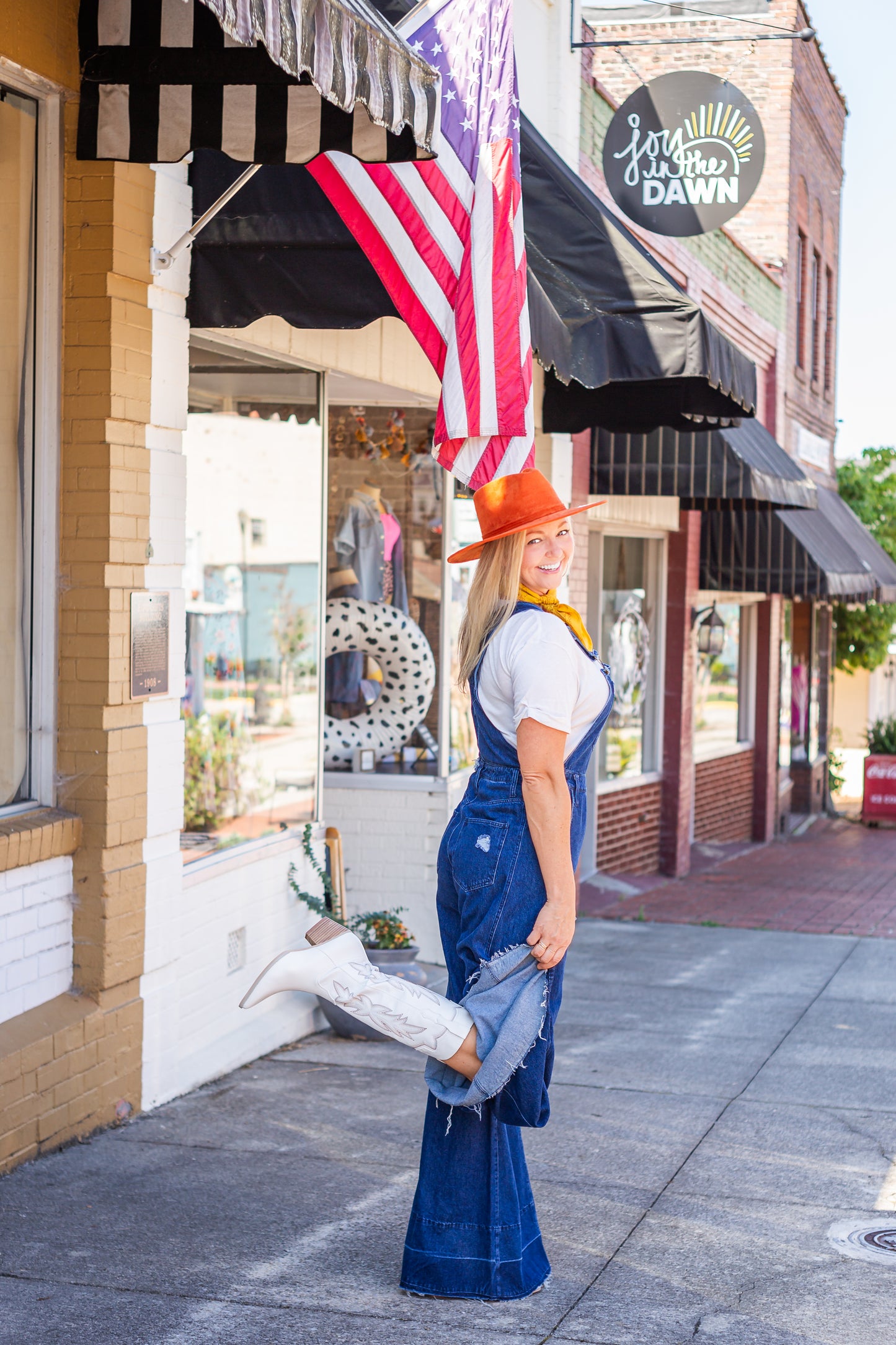 Embroidered Cowboy Boots- White