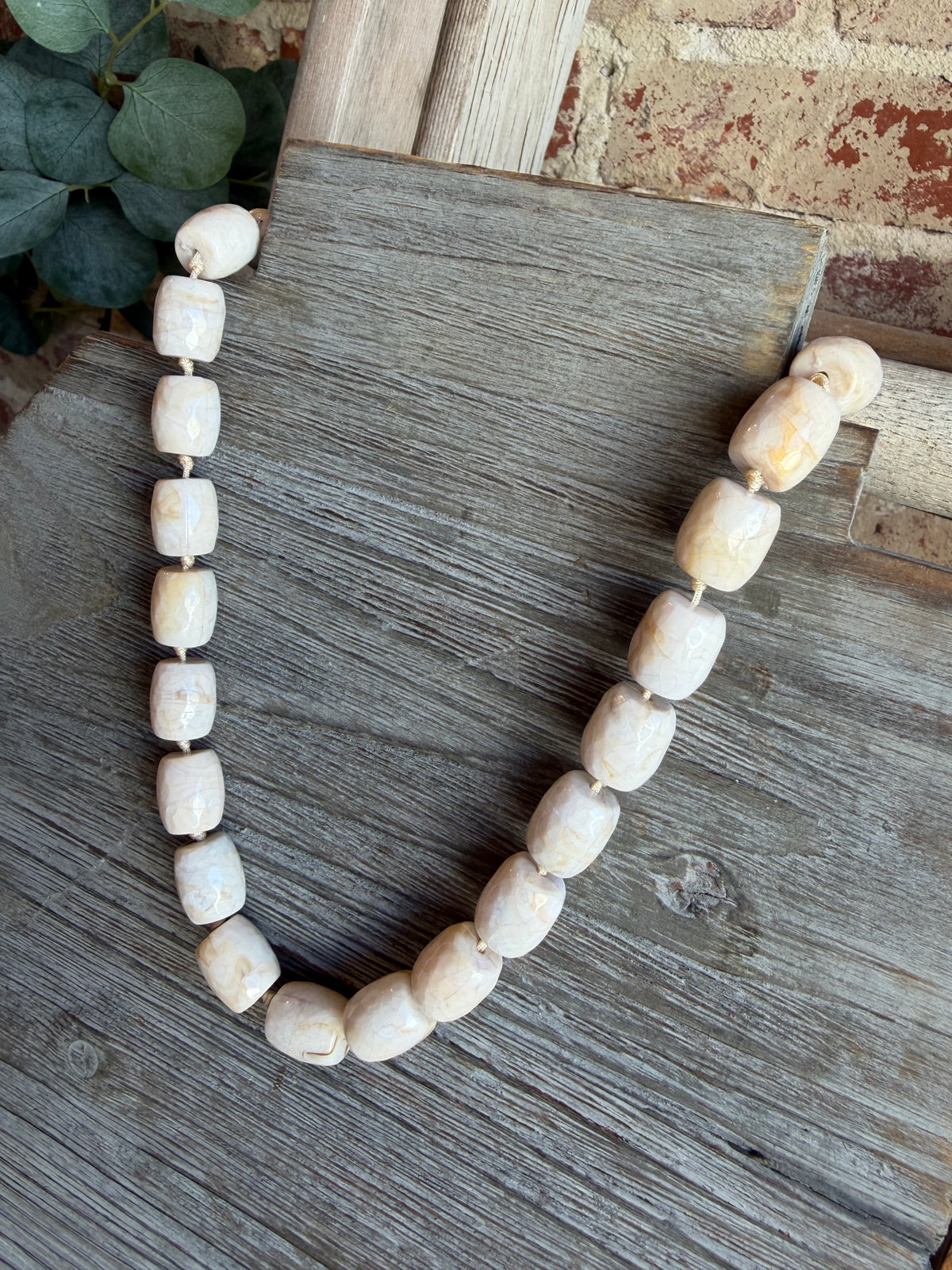 Glossy Bead Buable Necklace - Ivory