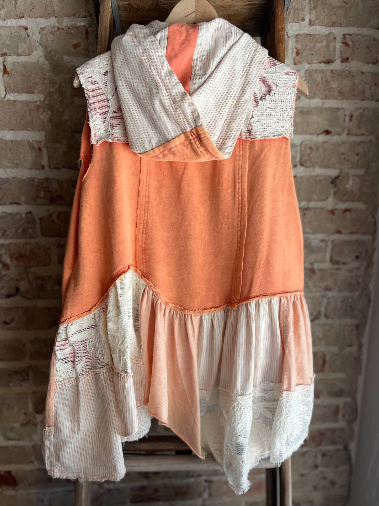Lace & Ruffle Vest-Orange/Cream