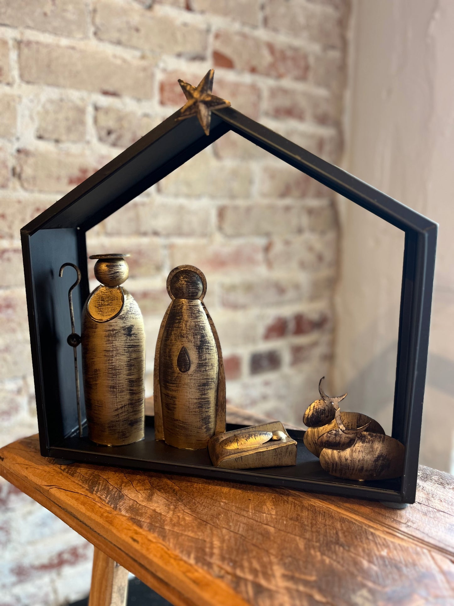 Metal Nativity Scene w/ Barn