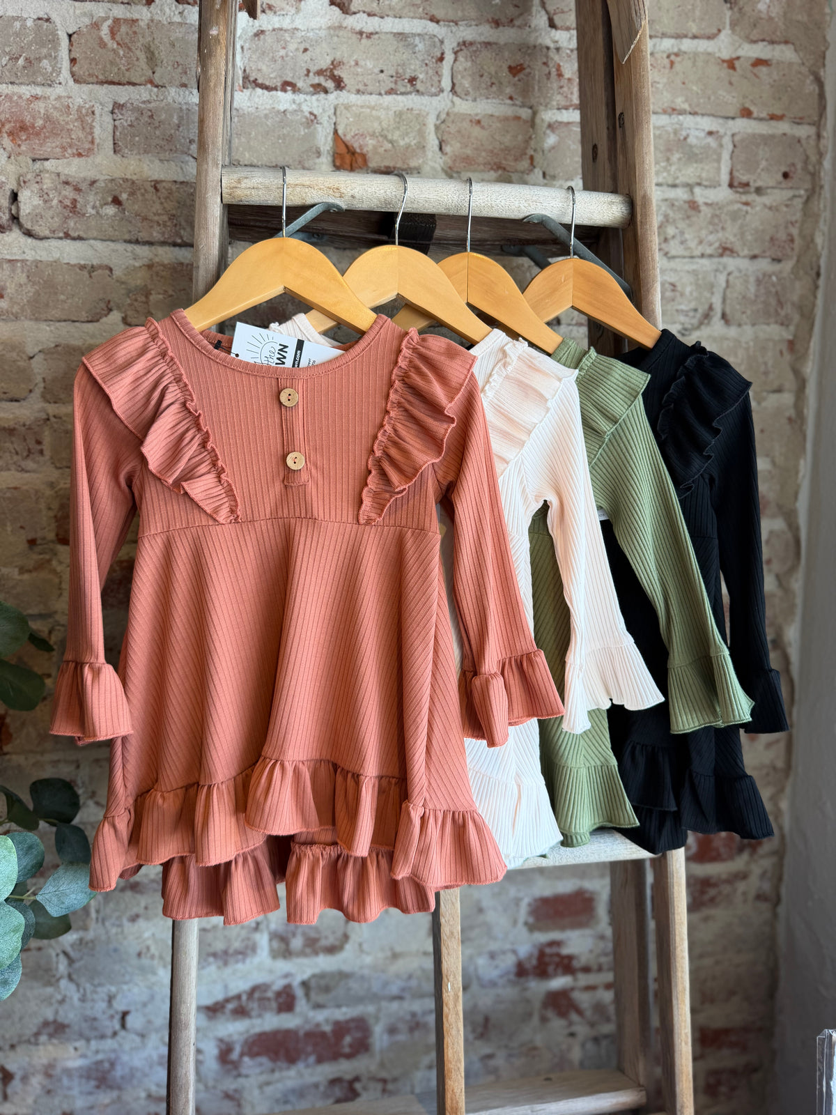 Ribbed Long Sleeve Ruffle Tunic-Rust