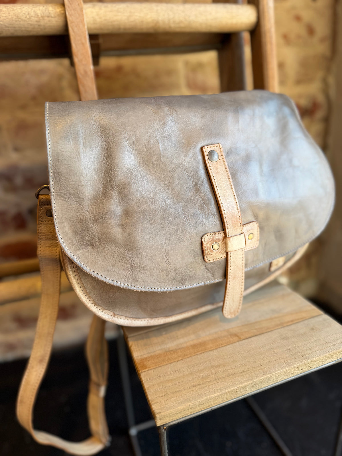 Sequoia Leather Bag - Rustic Gray