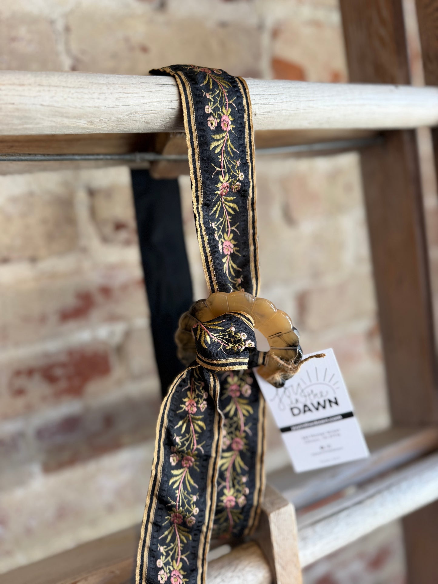 Floral Embroidered Tortoise Buckle Belt - Black