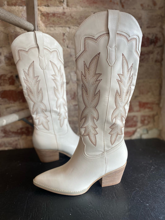 Embroidered Cowboy Boots- White