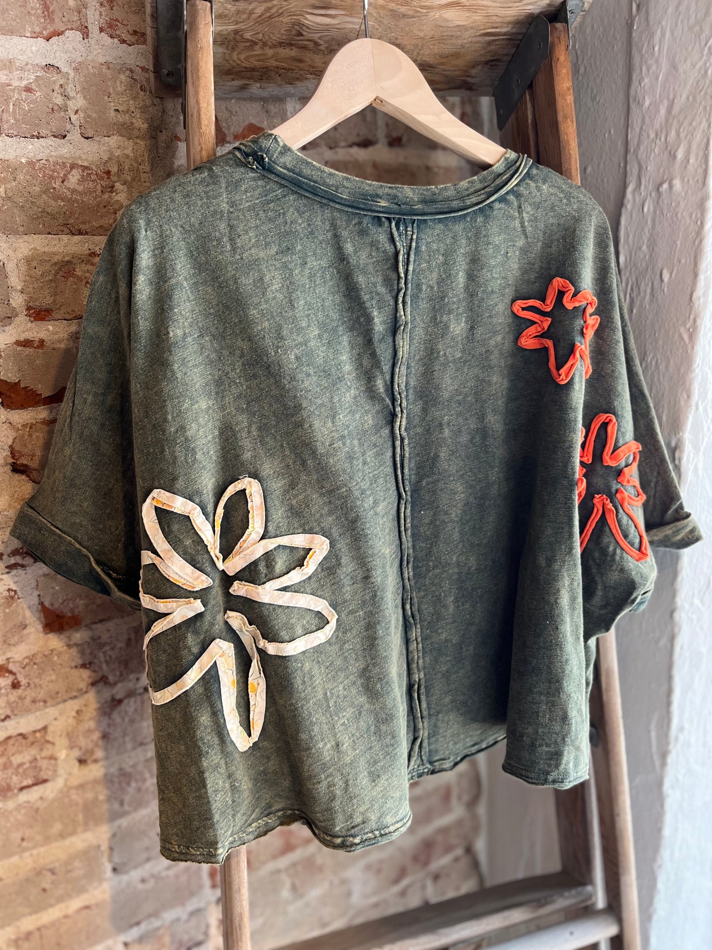 Washed Flower Applique Knit Tee - Green