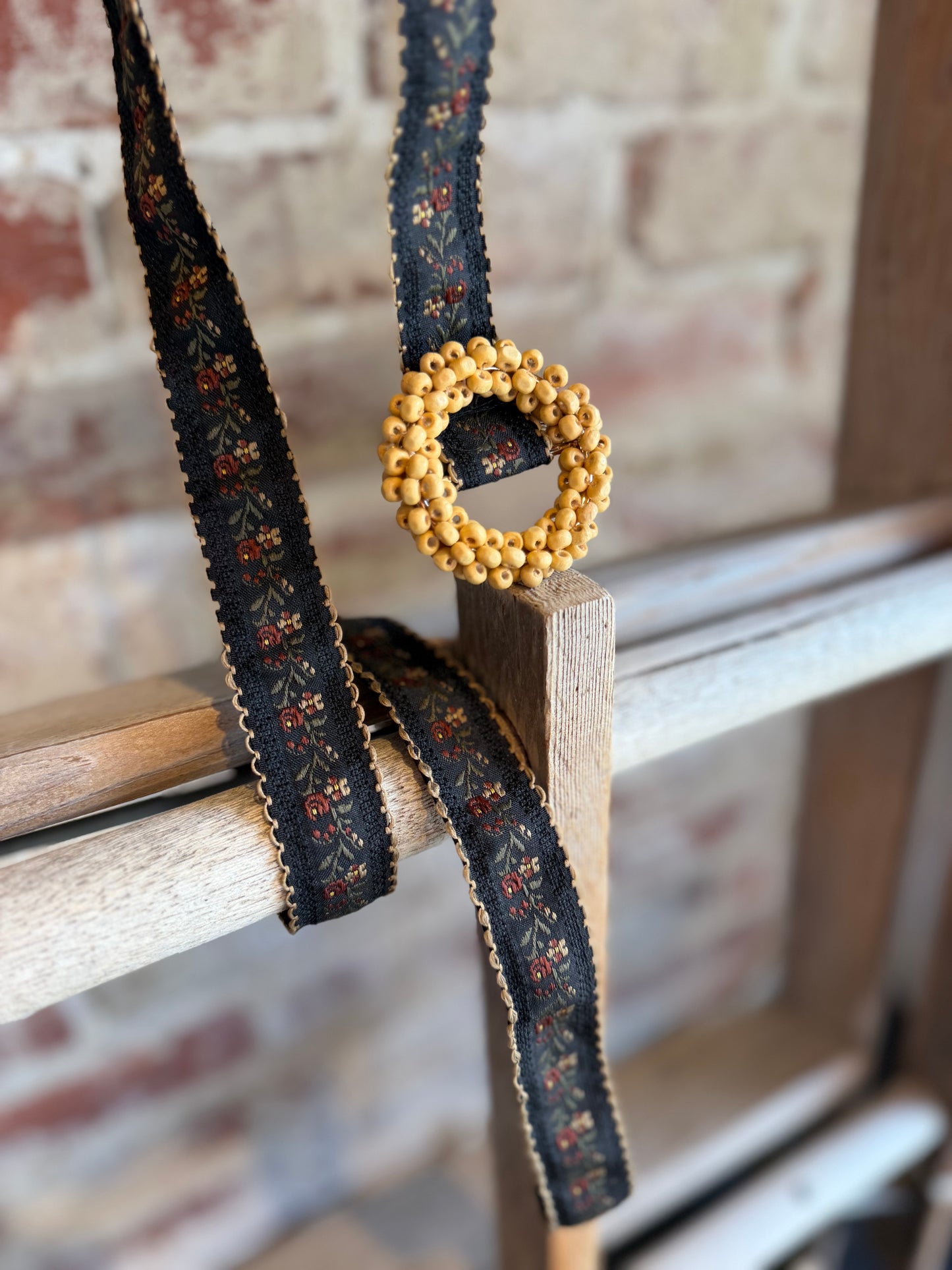 Floral Embroidered Beaded Buckle Belt - Black