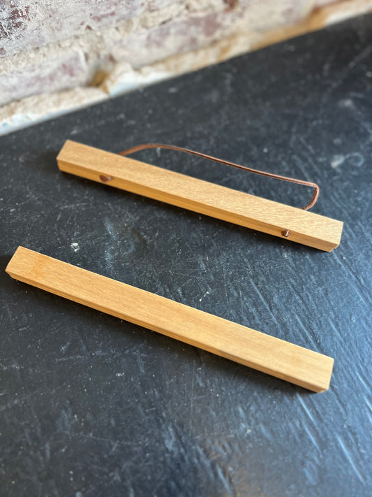 8x10" Wooden Magnetic Art Hanger