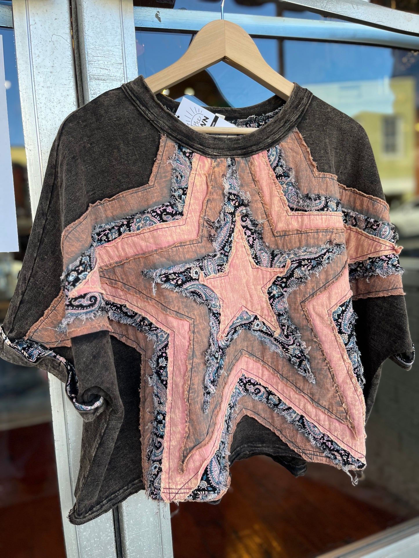 Star Patch Top- Black