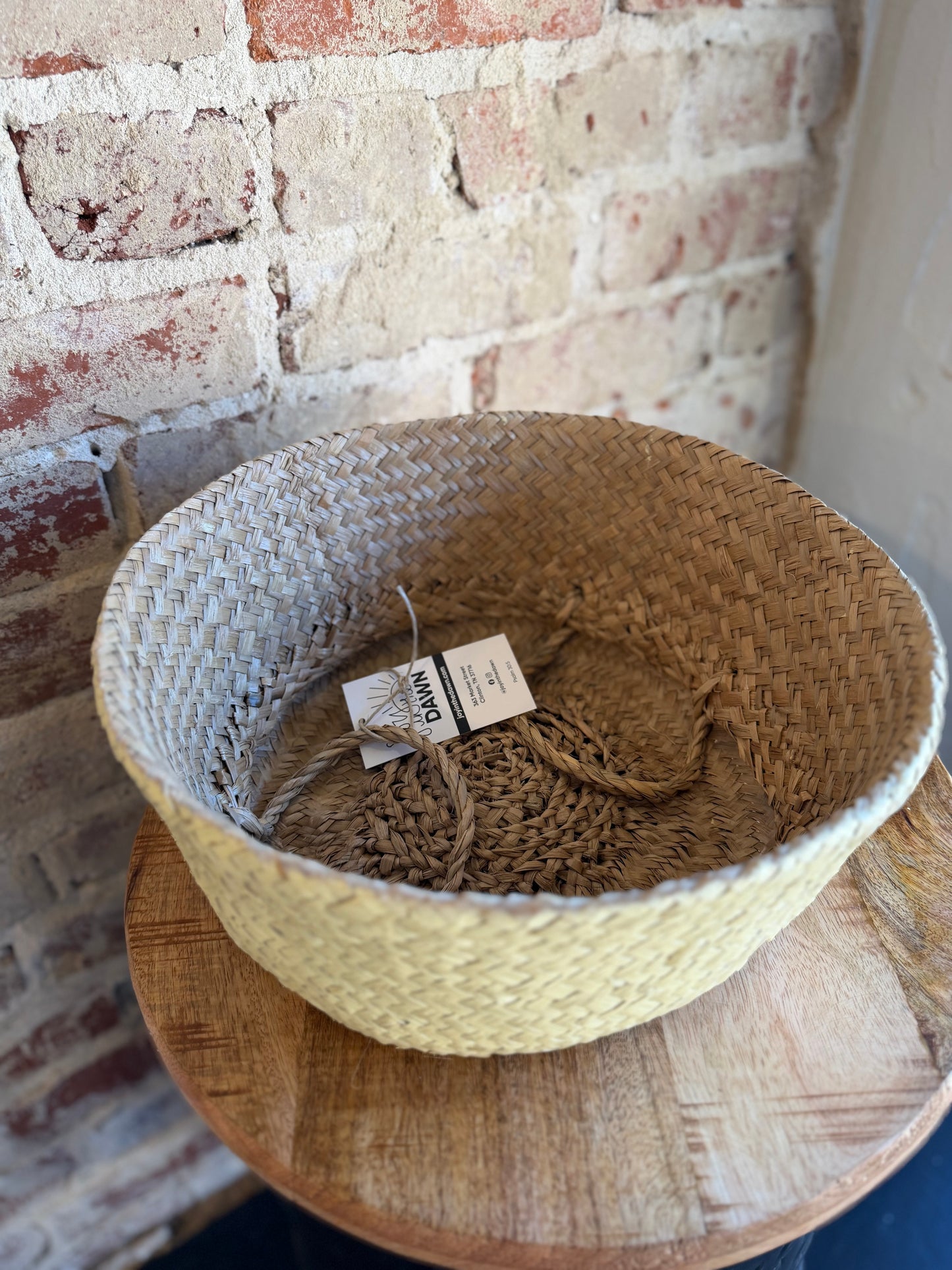 Dipped Seagrass Belly Basket