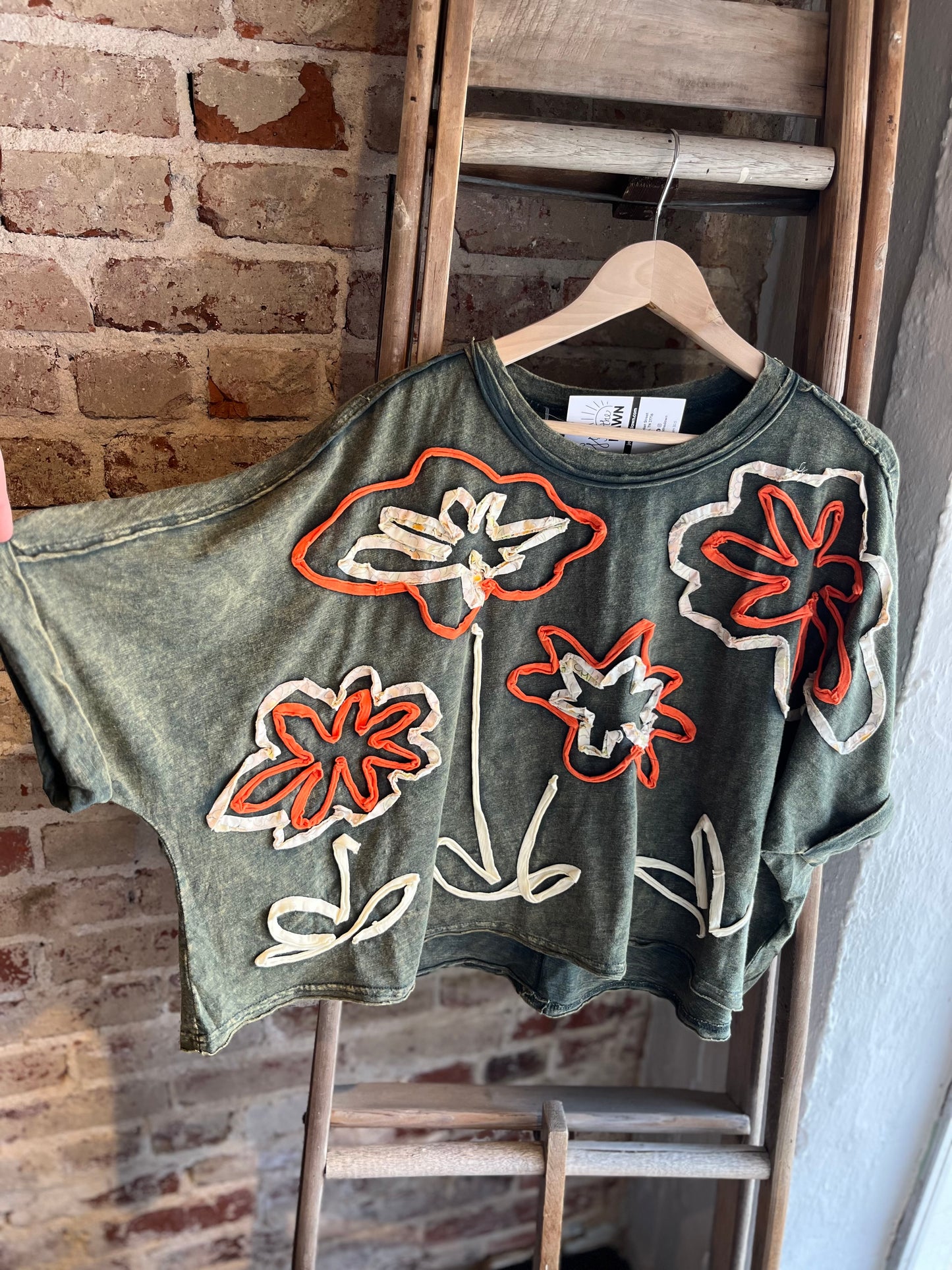 Washed Flower Applique Knit Tee - Green