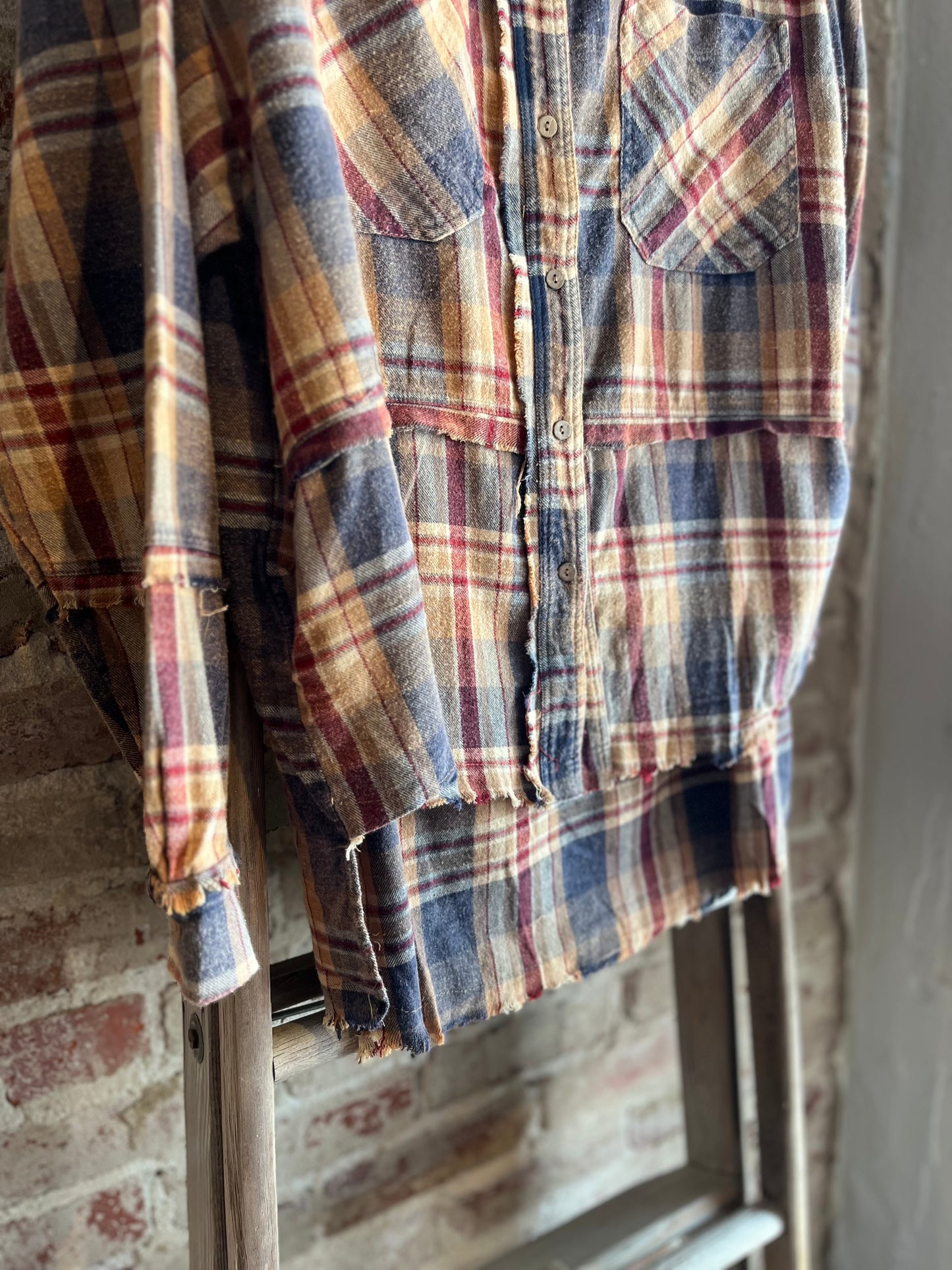 Mineral Washed Plaid Flannel - Navy