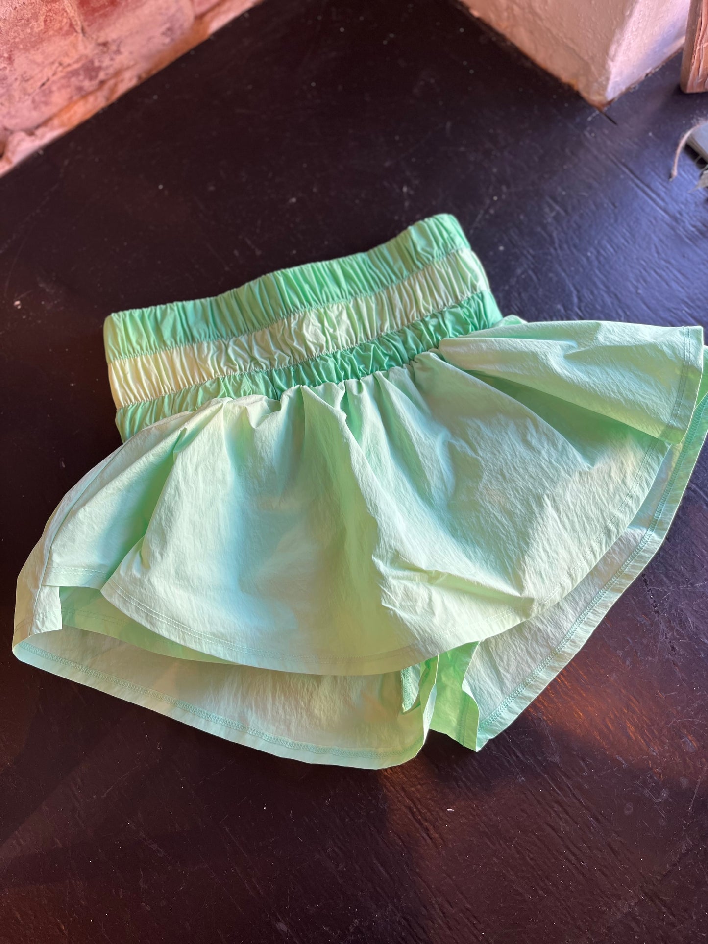 Colorblock Sporty Shorts- Apple Green