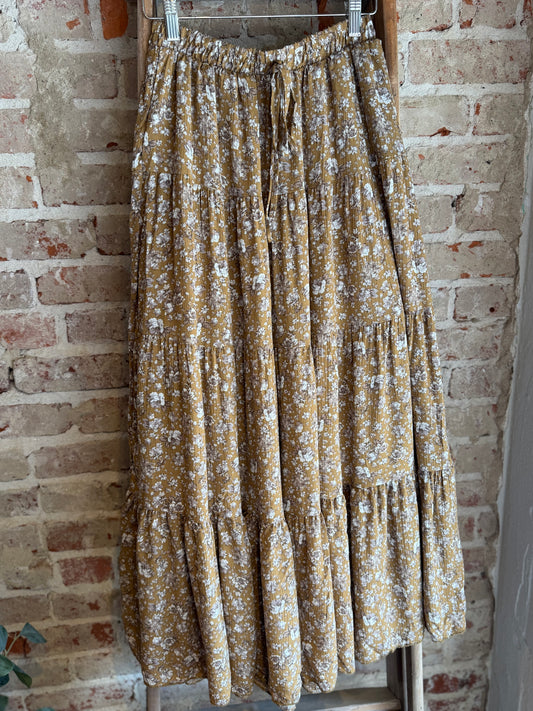 Floral Tiered Skirt w/ Pockets