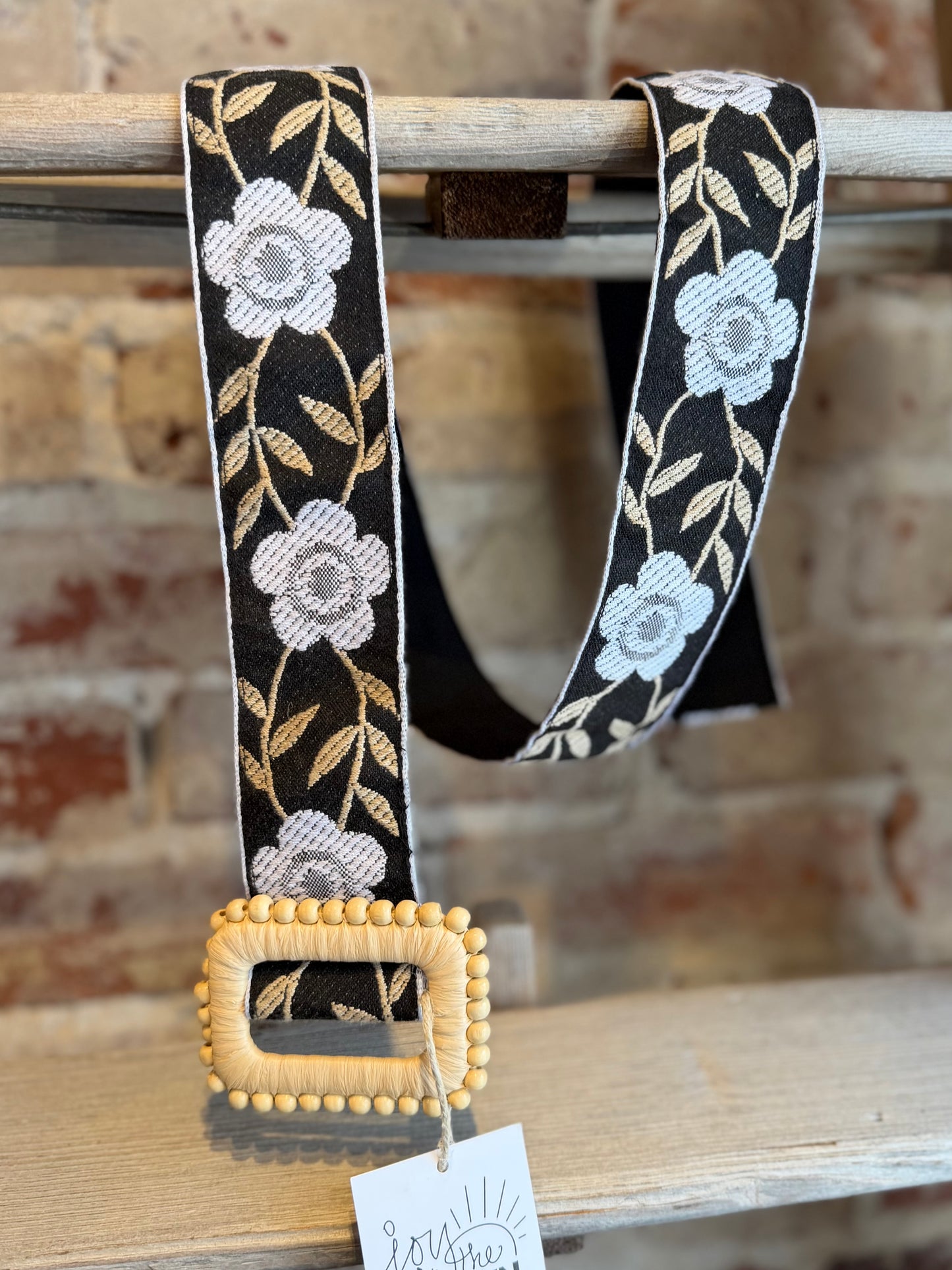 Floral Beaded Belt - Black/White