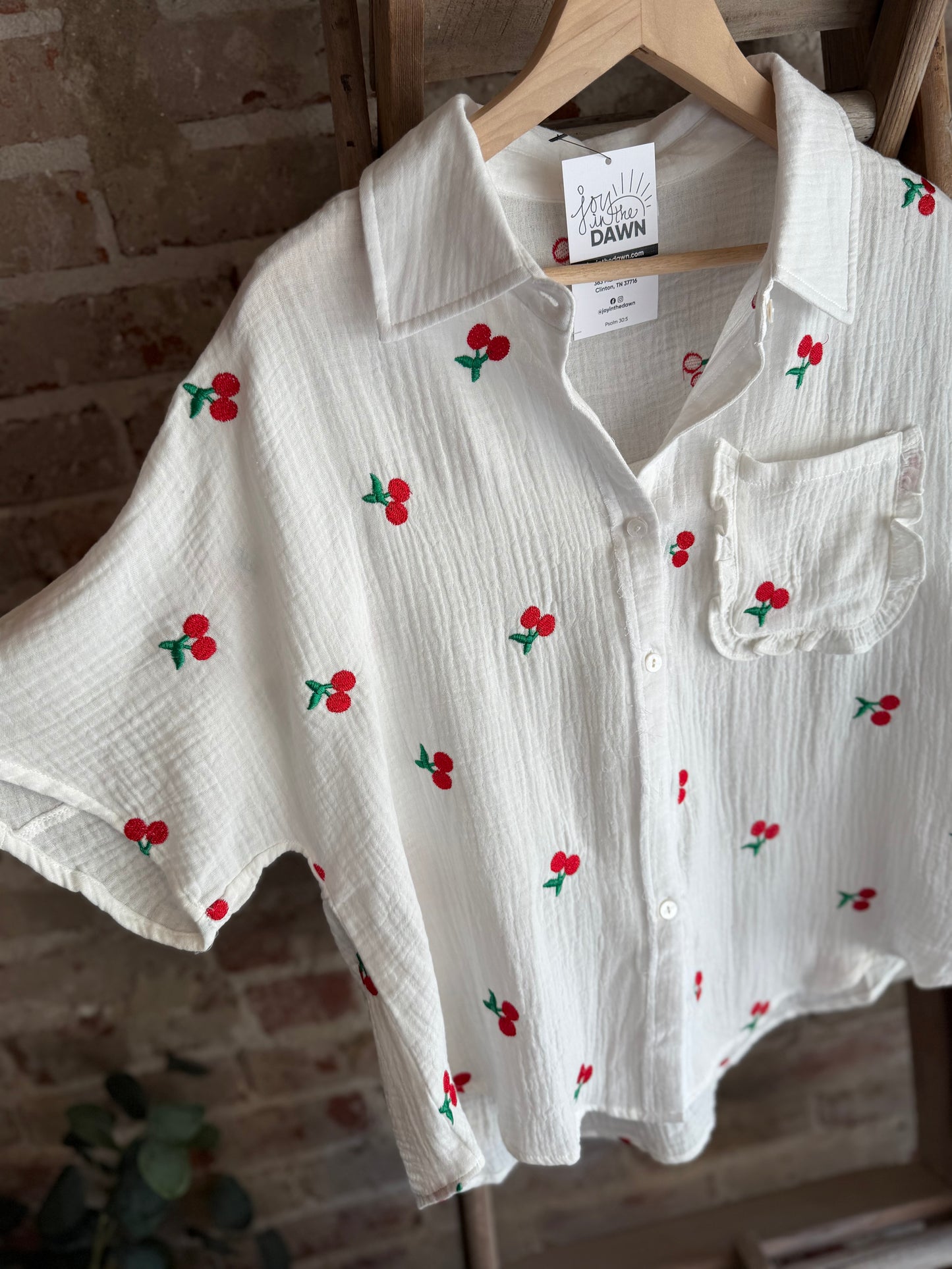 Amour Cerise Blouse